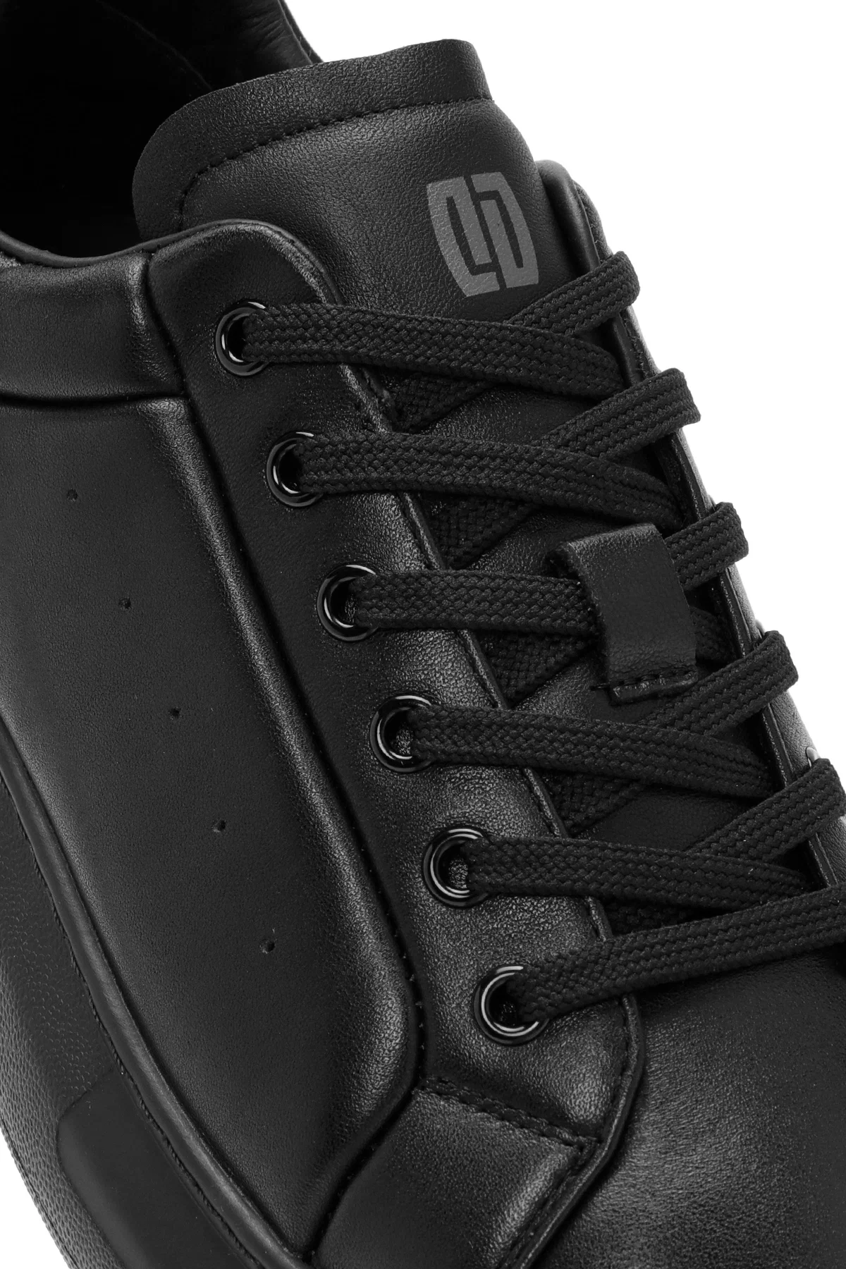 Erkek Siyah Bağcıklı Kalın Tabanlı Deri Sneaker - Image 9
