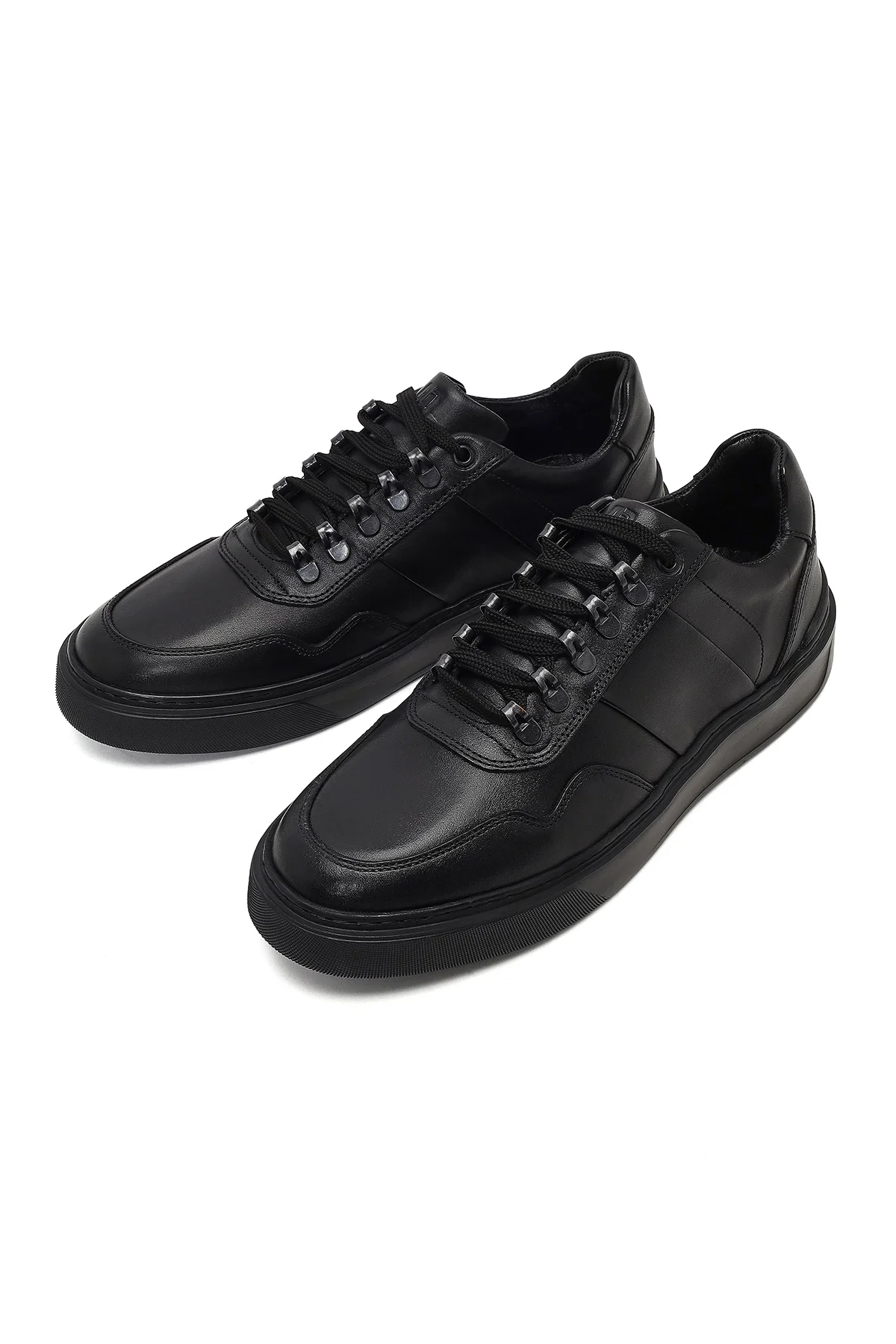 Erkek Siyah Bağcıklı Kalın Tabanlı Deri Sneaker - Image 10