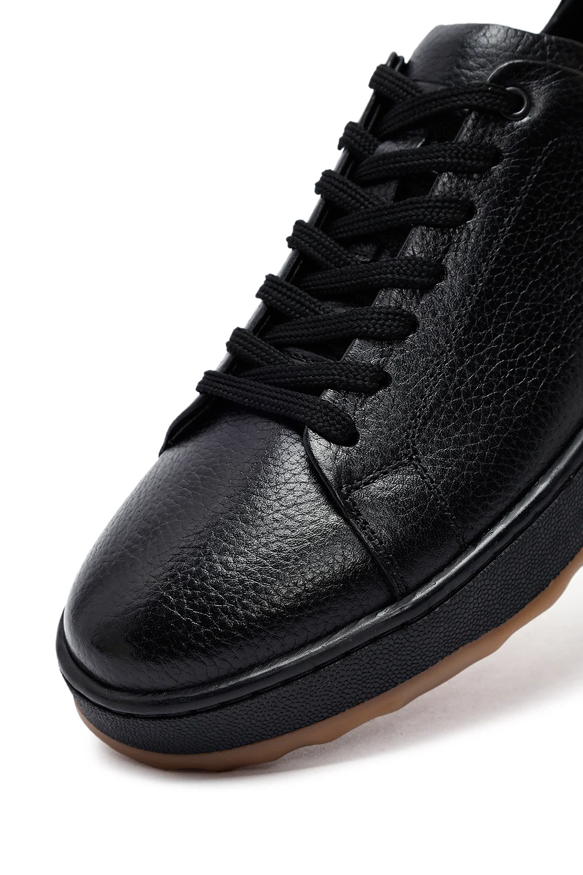 Erkek Siyah Bağcıklı Kalın Tabanlı Deri Sneaker - Image 9
