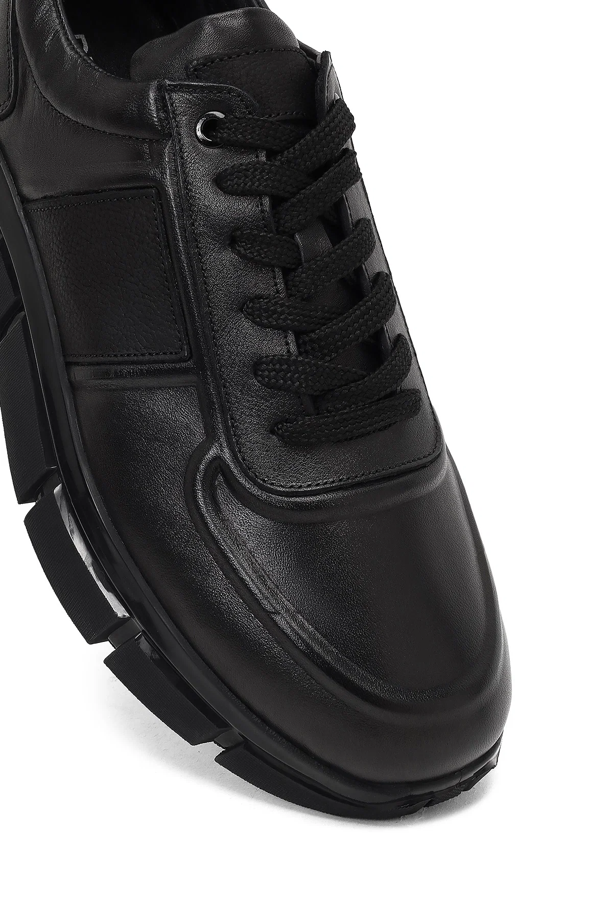Erkek Siyah Bağcıklı Kalın Tabanlı Deri Sneaker - Image 9