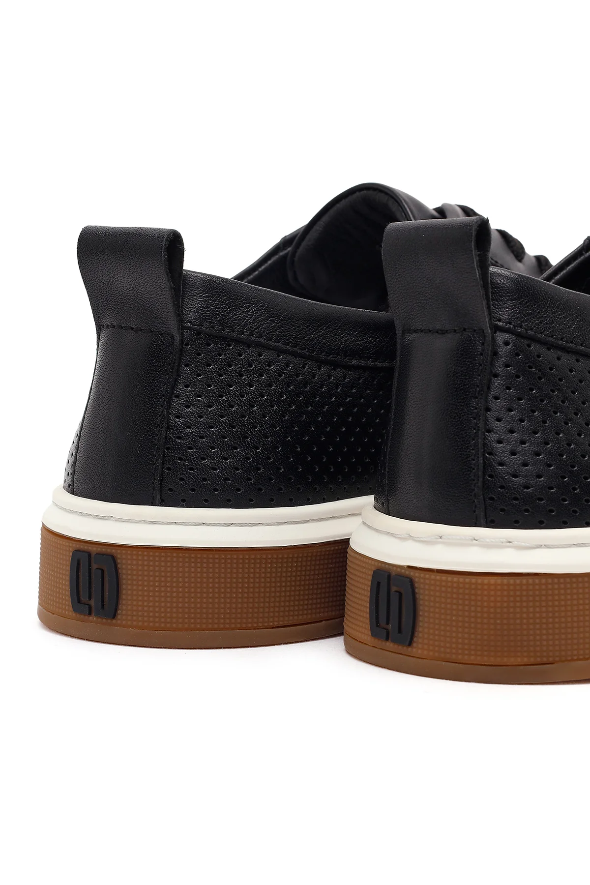 Erkek Siyah Bağcıklı Kalın Tabanlı Deri Sneaker - Image 10