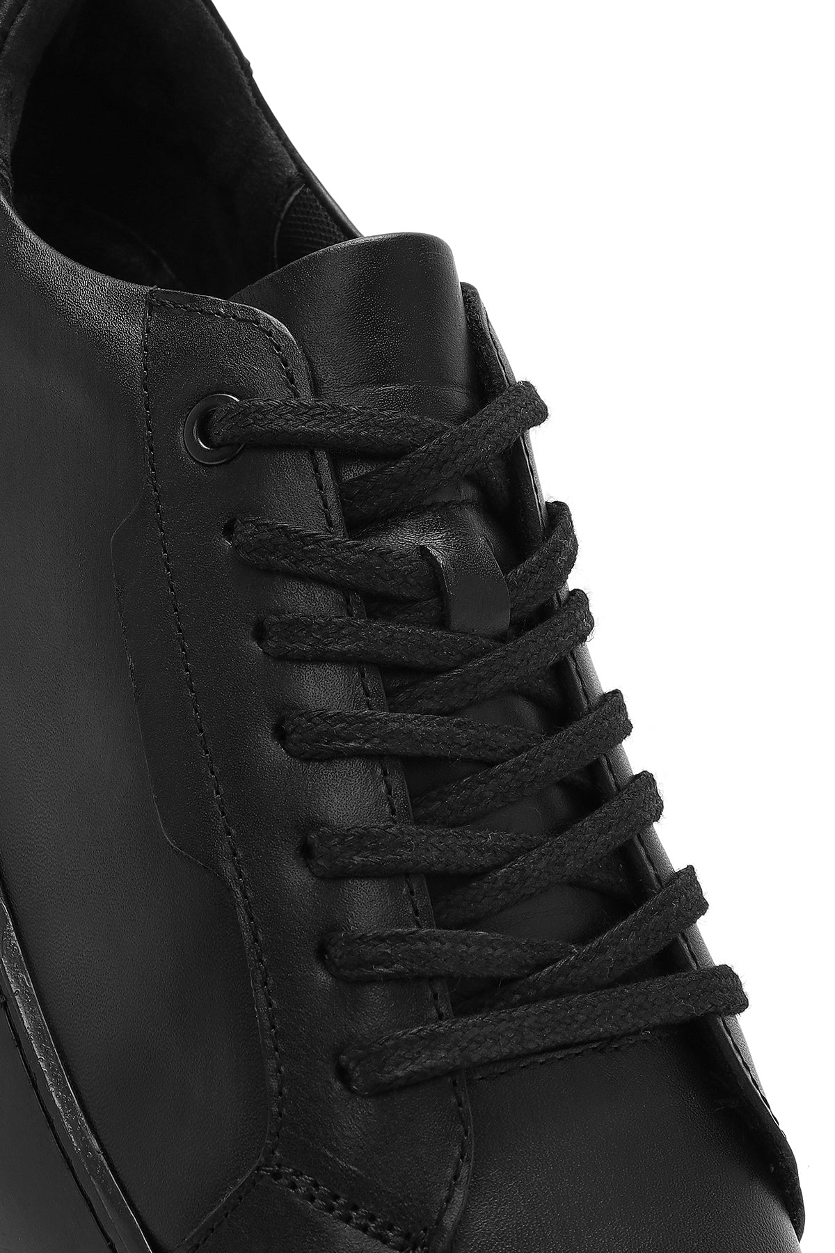 Erkek Siyah Bağcıklı Kalın Tabanlı Deri Sneaker - Image 9