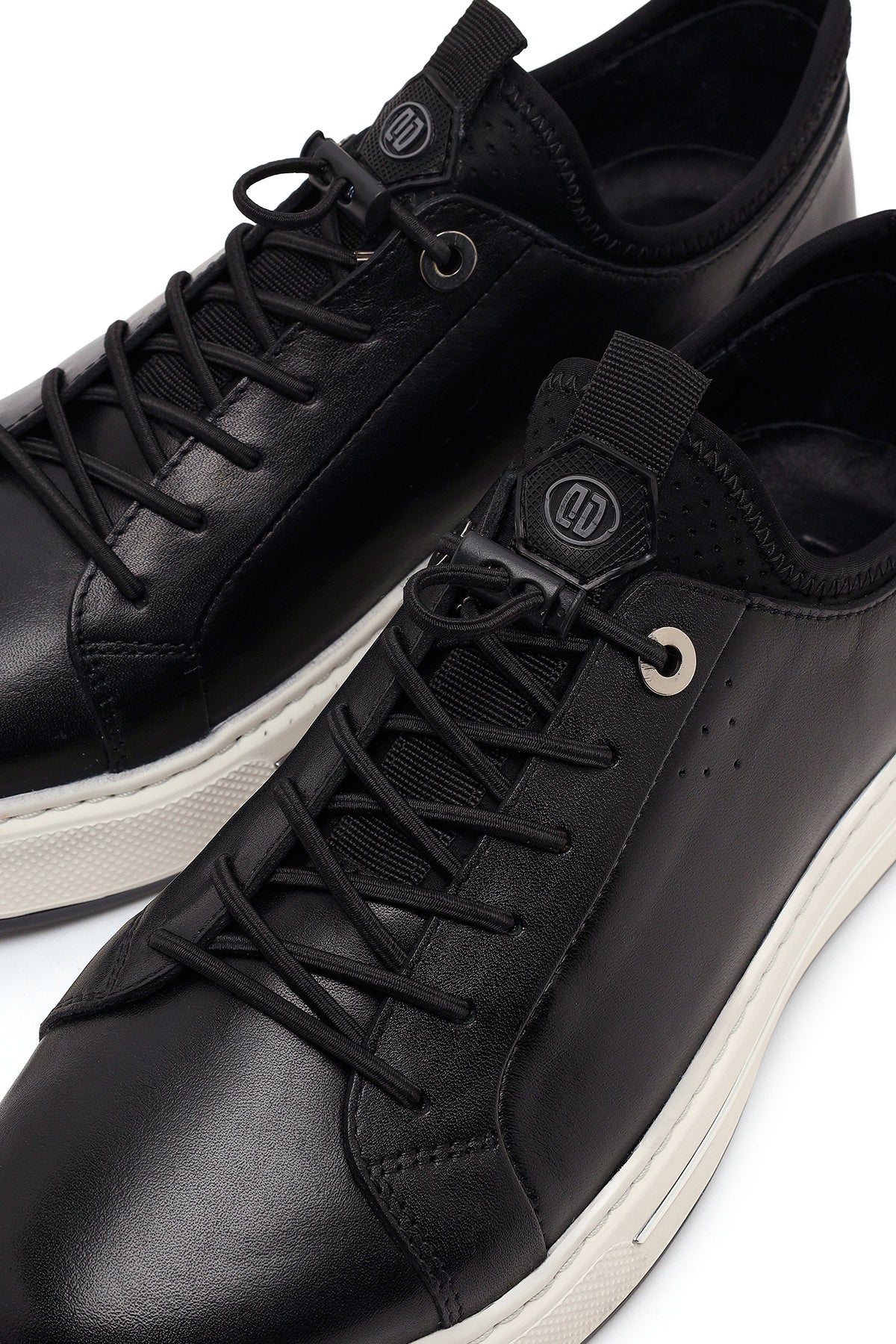 Erkek Siyah Bağcıklı Kalın Tabanlı Deri Sneaker - Image 10