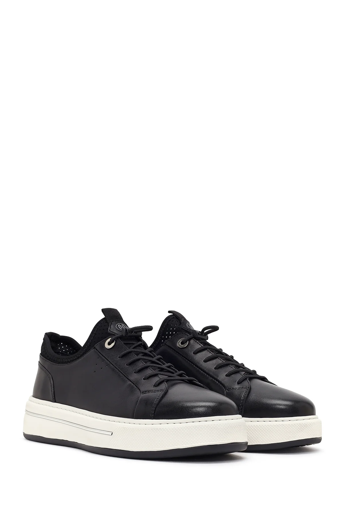 Erkek Siyah Bağcıklı Kalın Tabanlı Deri Sneaker - Image 2
