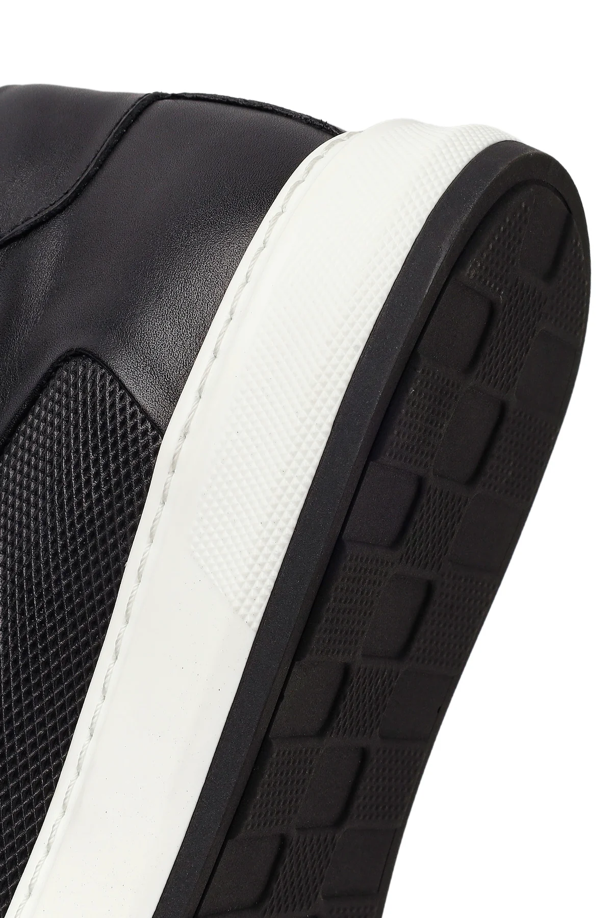 Erkek Siyah Bağcıklı Kalın Tabanlı Deri Sneaker - Image 8