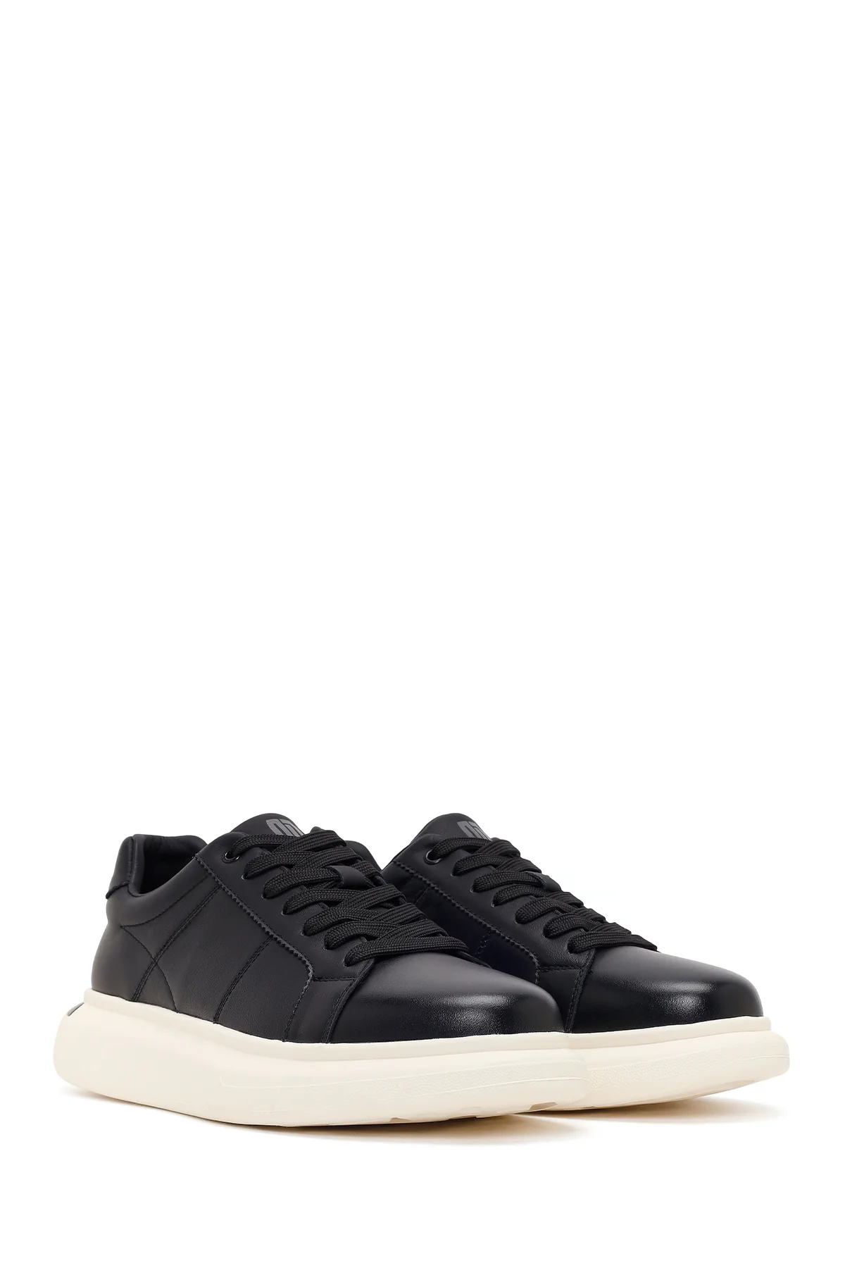 Erkek Siyah Bağcıklı Kalın Tabanlı Deri Sneaker - Image 2
