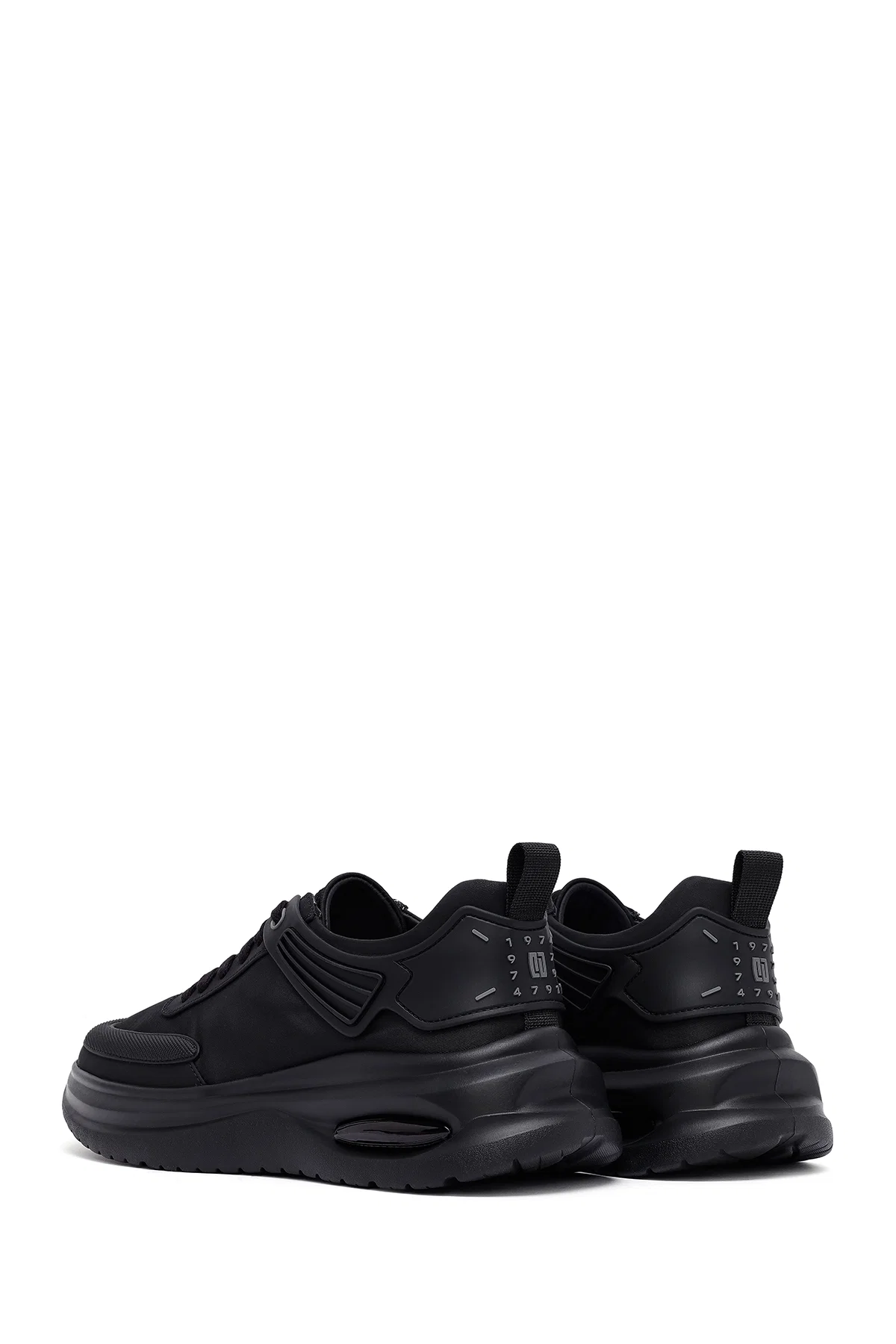 Erkek Siyah Bağcıklı Kalın Tabanlı Kumaş Sneaker - Image 5