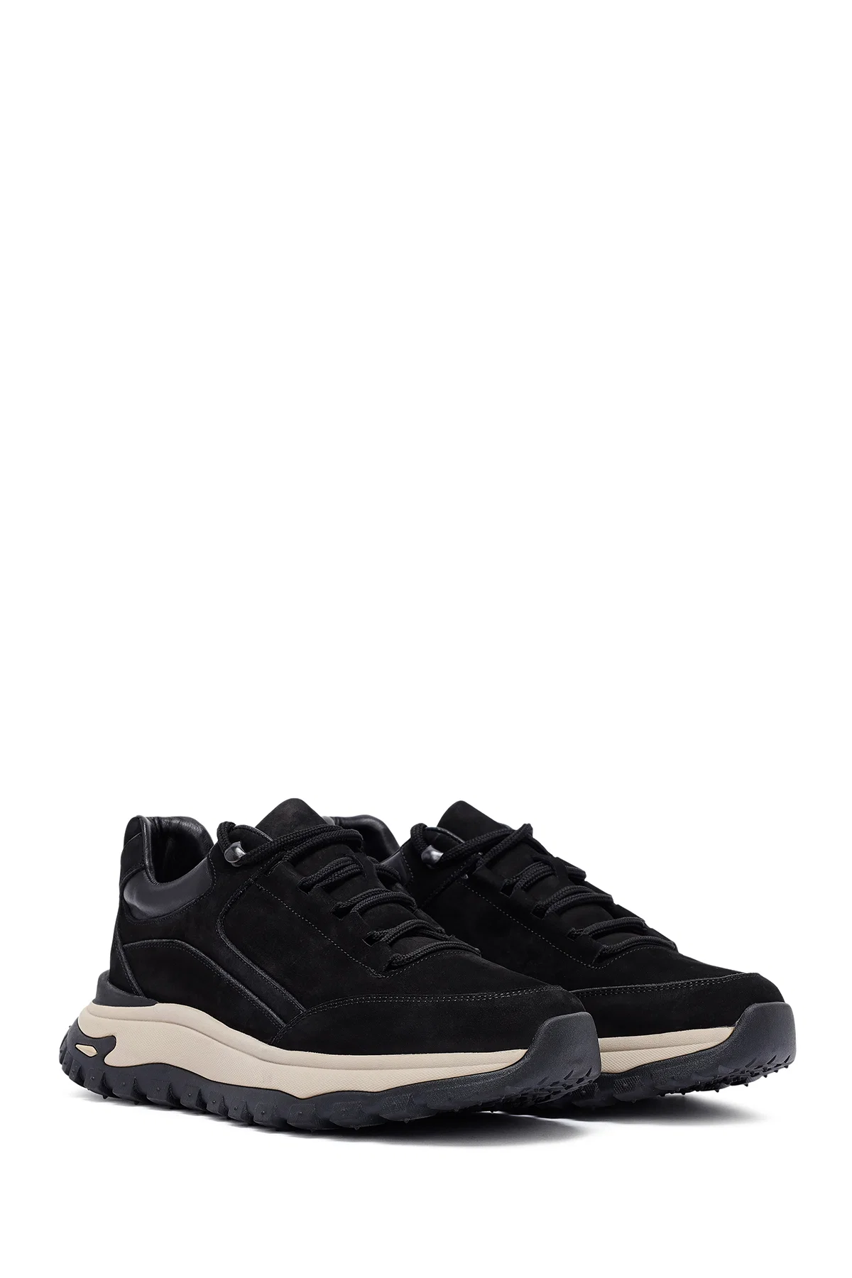 Erkek Siyah Bağcıklı Kalın Tabanlı Nubuk Deri Casual Sneaker - Image 3