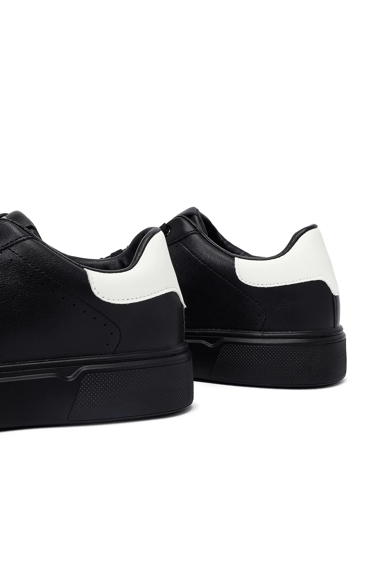 Erkek Siyah Bağcıklı Kalın Tabanlı Sneaker - Image 10