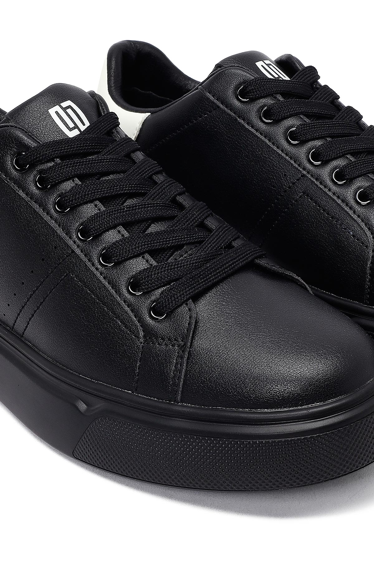 Erkek Siyah Bağcıklı Kalın Tabanlı Sneaker - Image 11