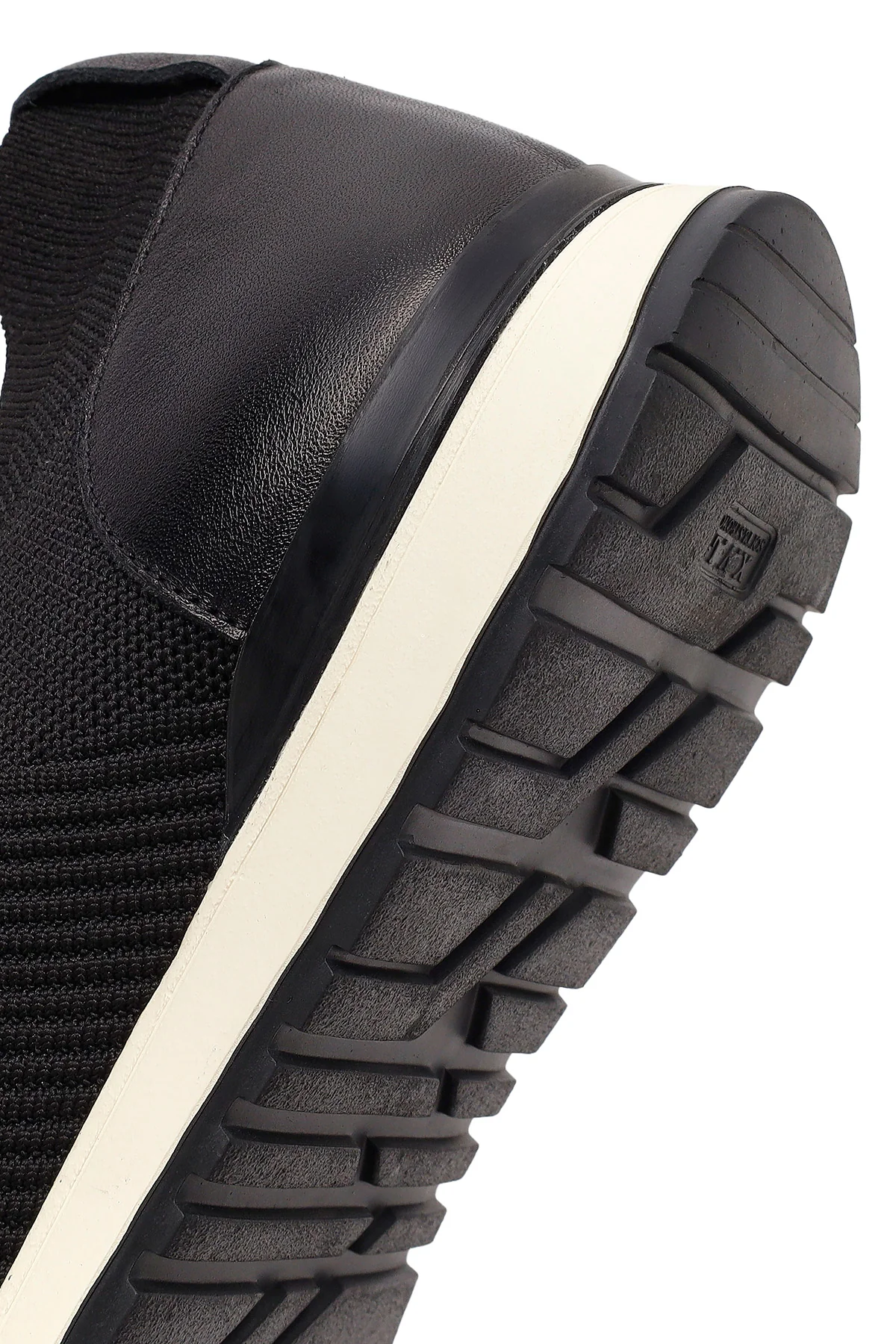 Erkek Siyah Bağcıklı Kumaş Sneaker - Image 8