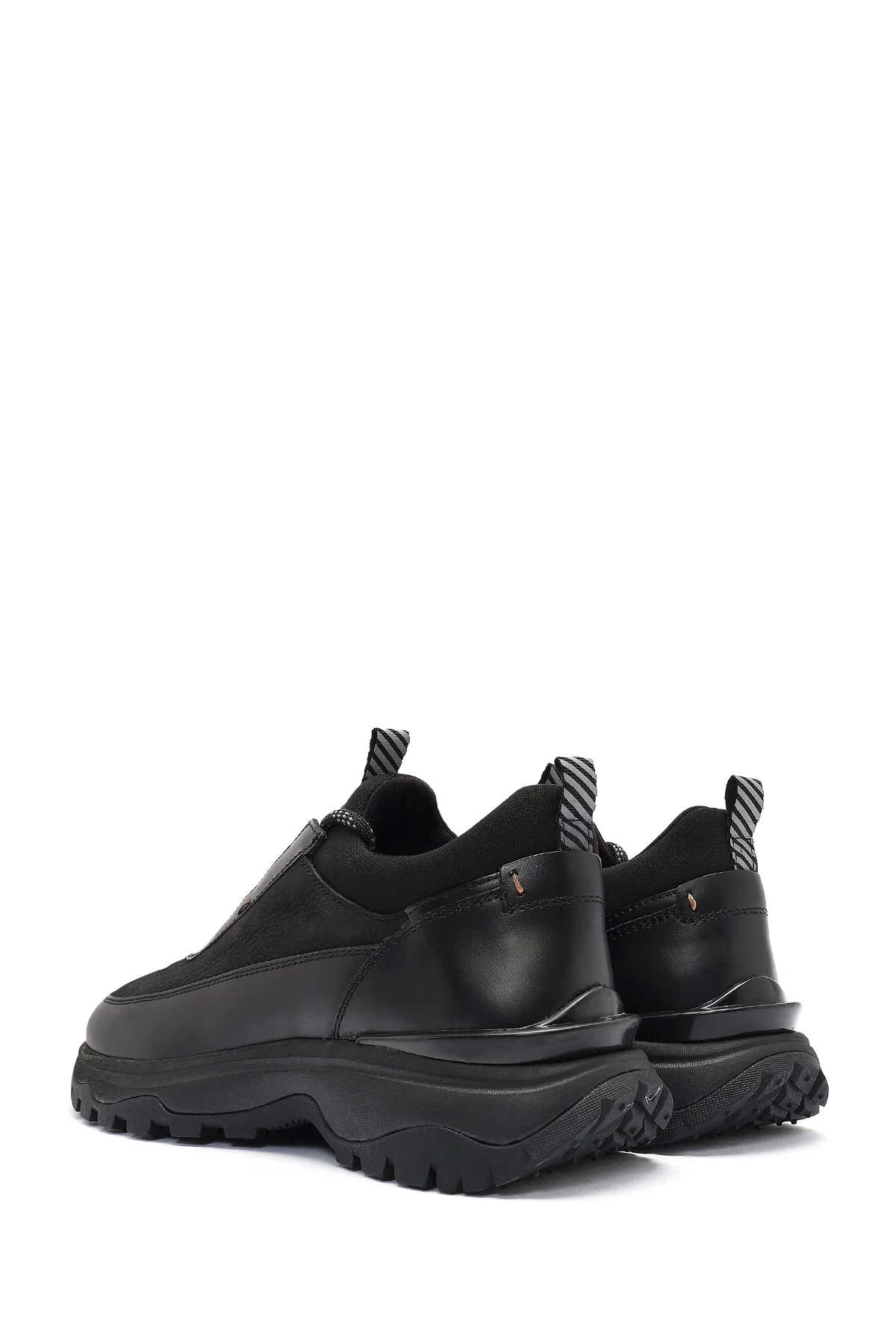 Erkek Siyah Bağcıklı Nubuk Deri Sneaker - Image 5