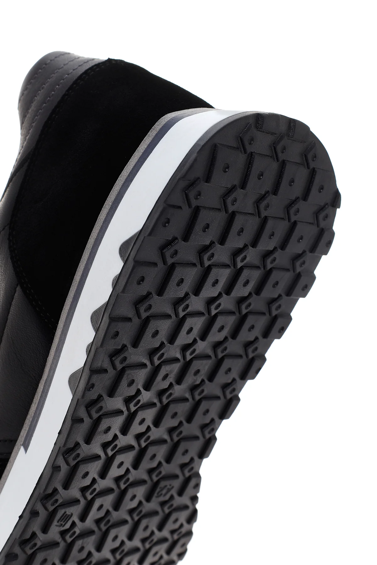 Erkek Siyah Kalın Tabanlı Bağcıklı Deri Casual Sneaker - Image 8