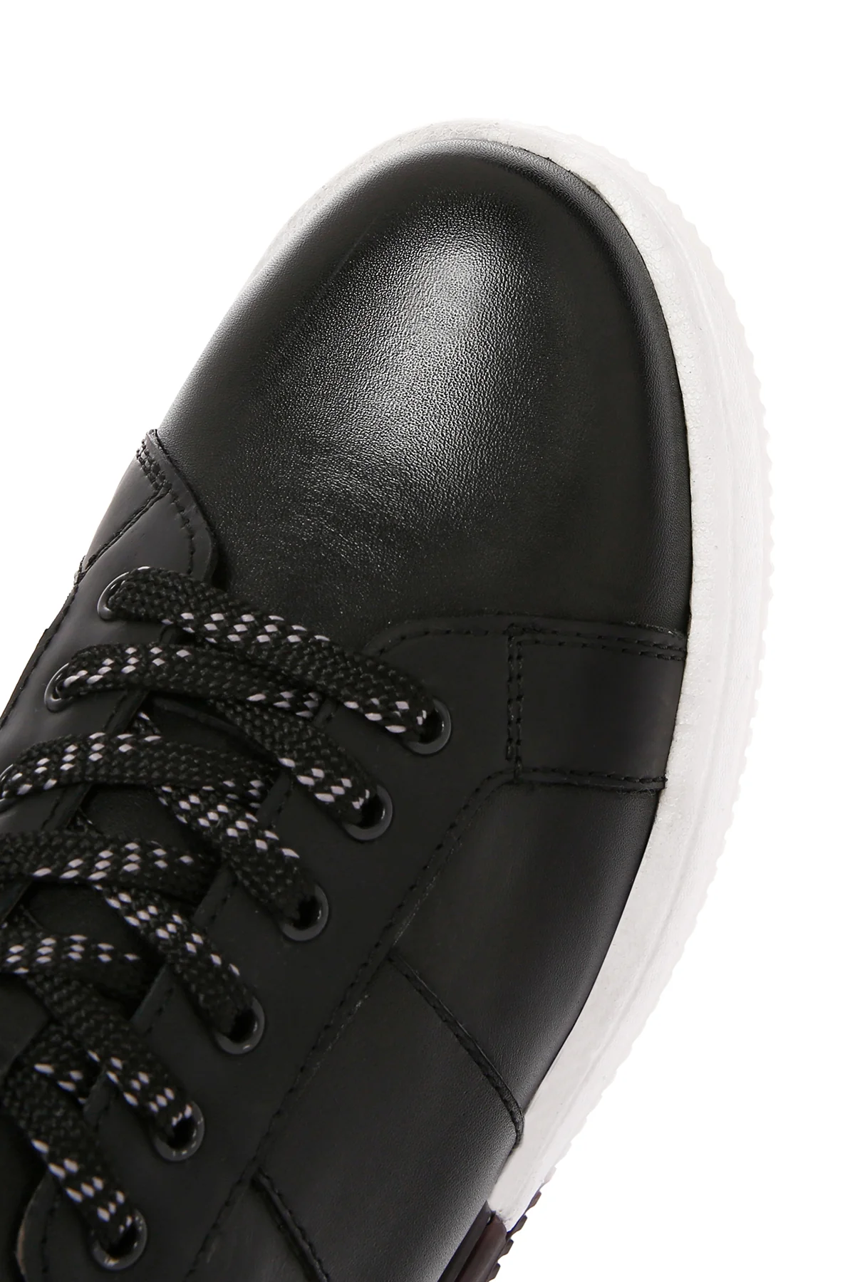 Erkek Siyah Kalın Tabanlı Bağcıklı Deri Sneaker - Image 9