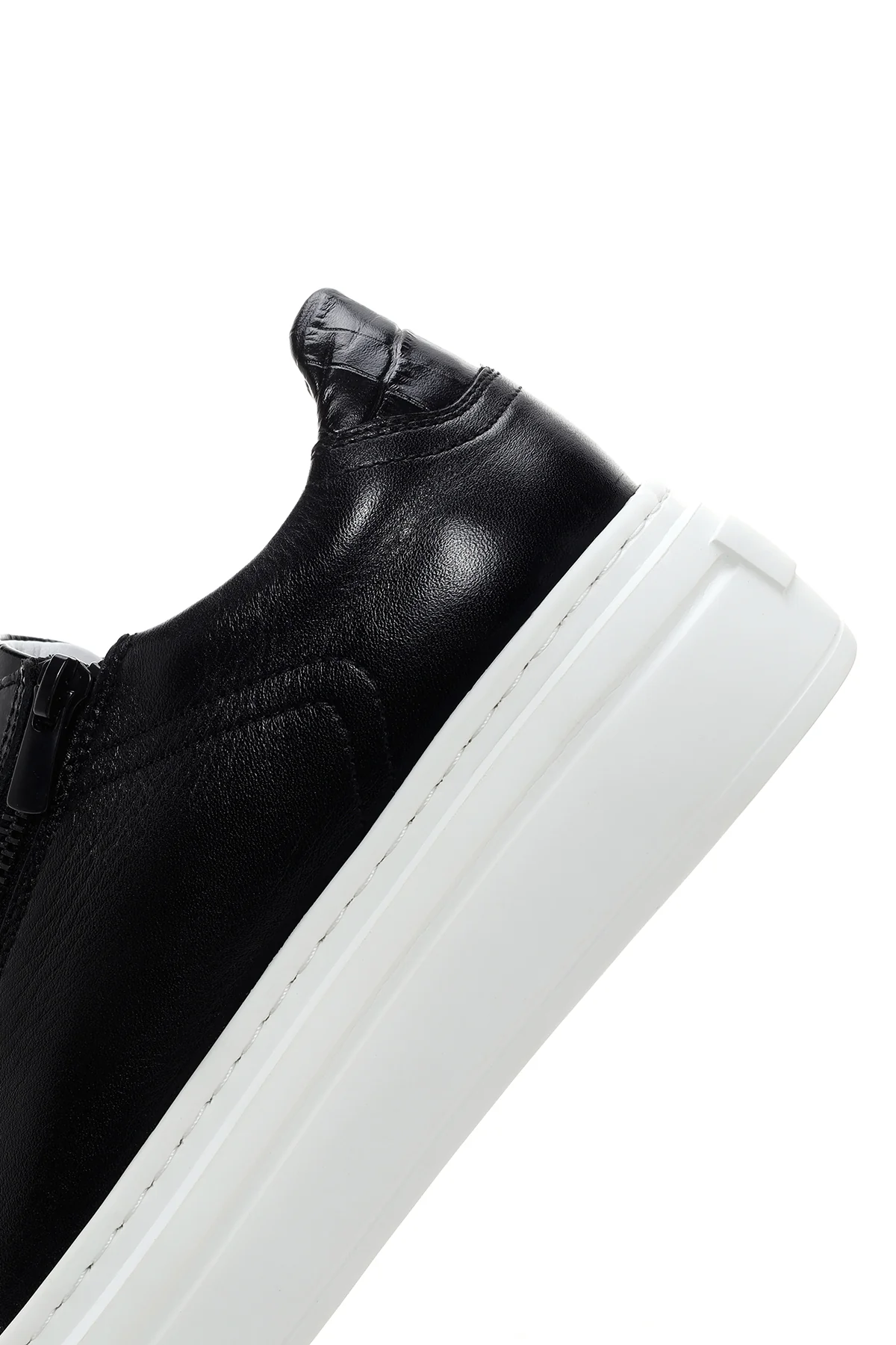 Erkek Siyah Kalın Tabanlı Bağcıklı Deri Sneaker - Image 7