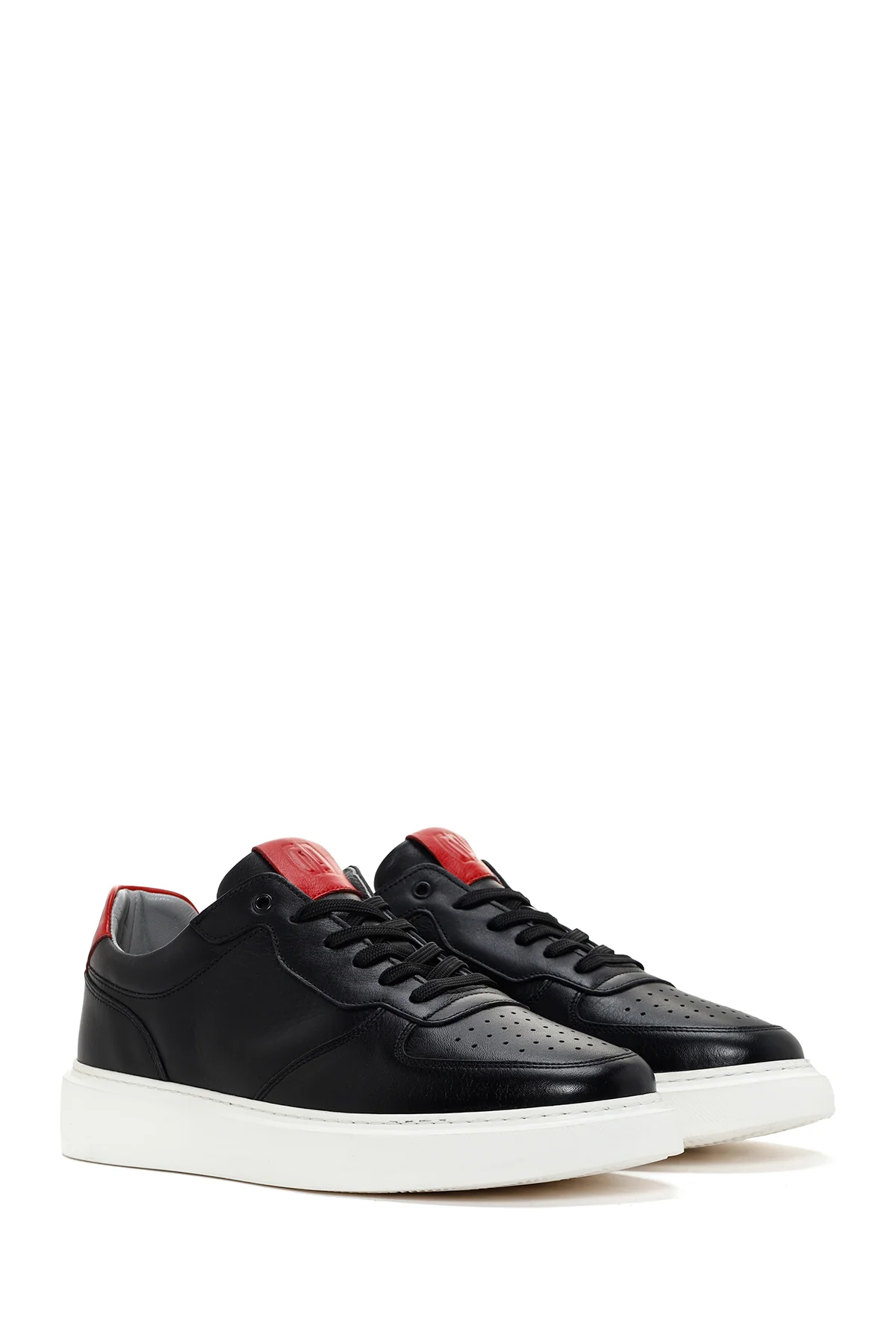 Erkek Siyah Kalın Tabanlı Bağcıklı Deri Sneaker - Image 3