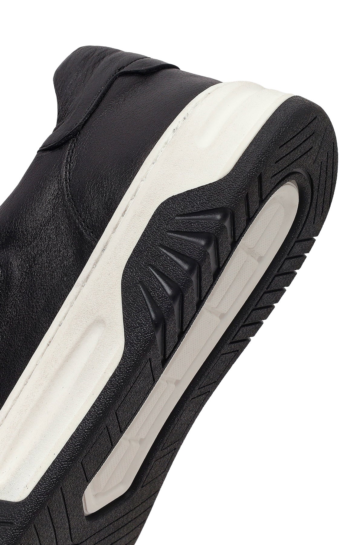 Erkek Siyah Kalın Tabanlı Bağcıklı Deri Sneaker - Image 8