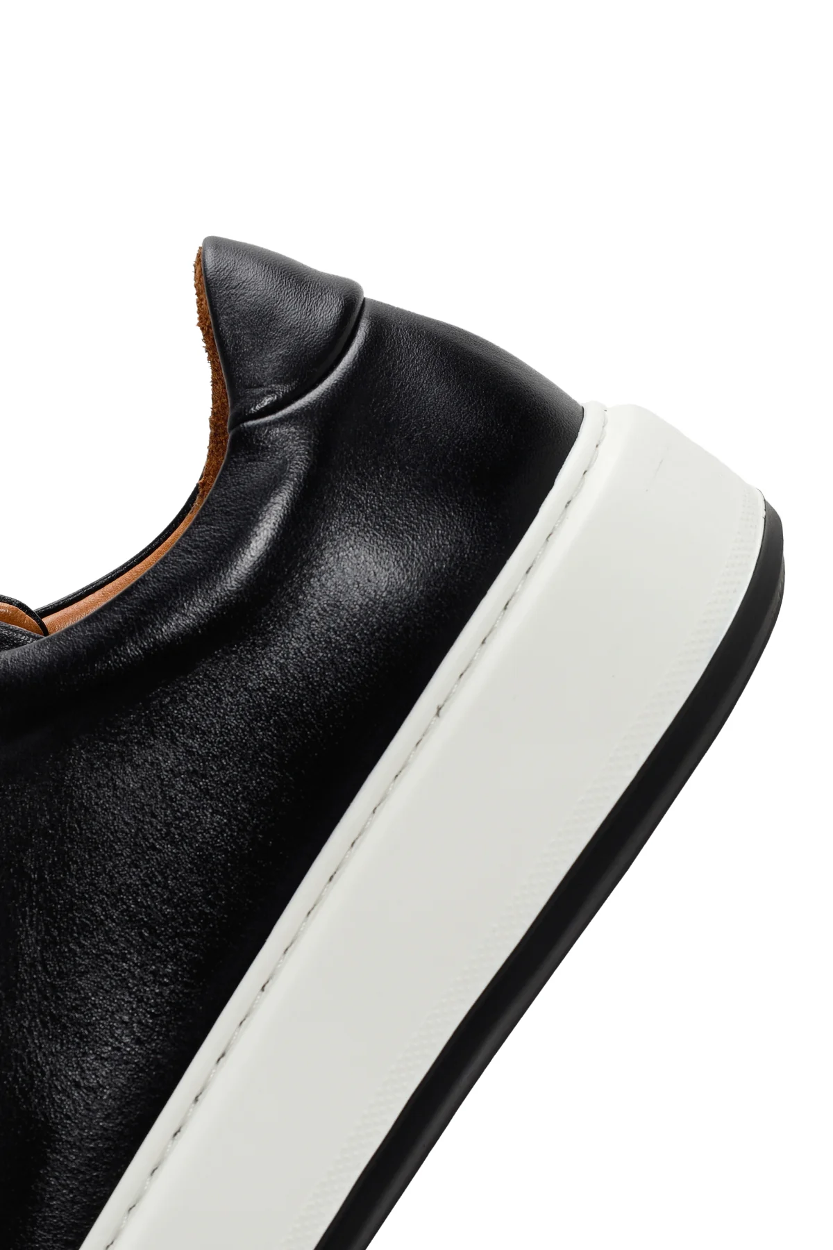 Erkek Siyah Kalın Tabanlı Bağcıklı Süet Deri Sneaker - Image 7