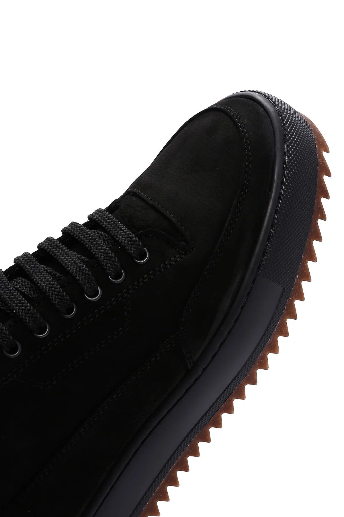 Erkek Siyah Kalın Tabanlı Nubuk Deri Casual Sneaker - Image 9