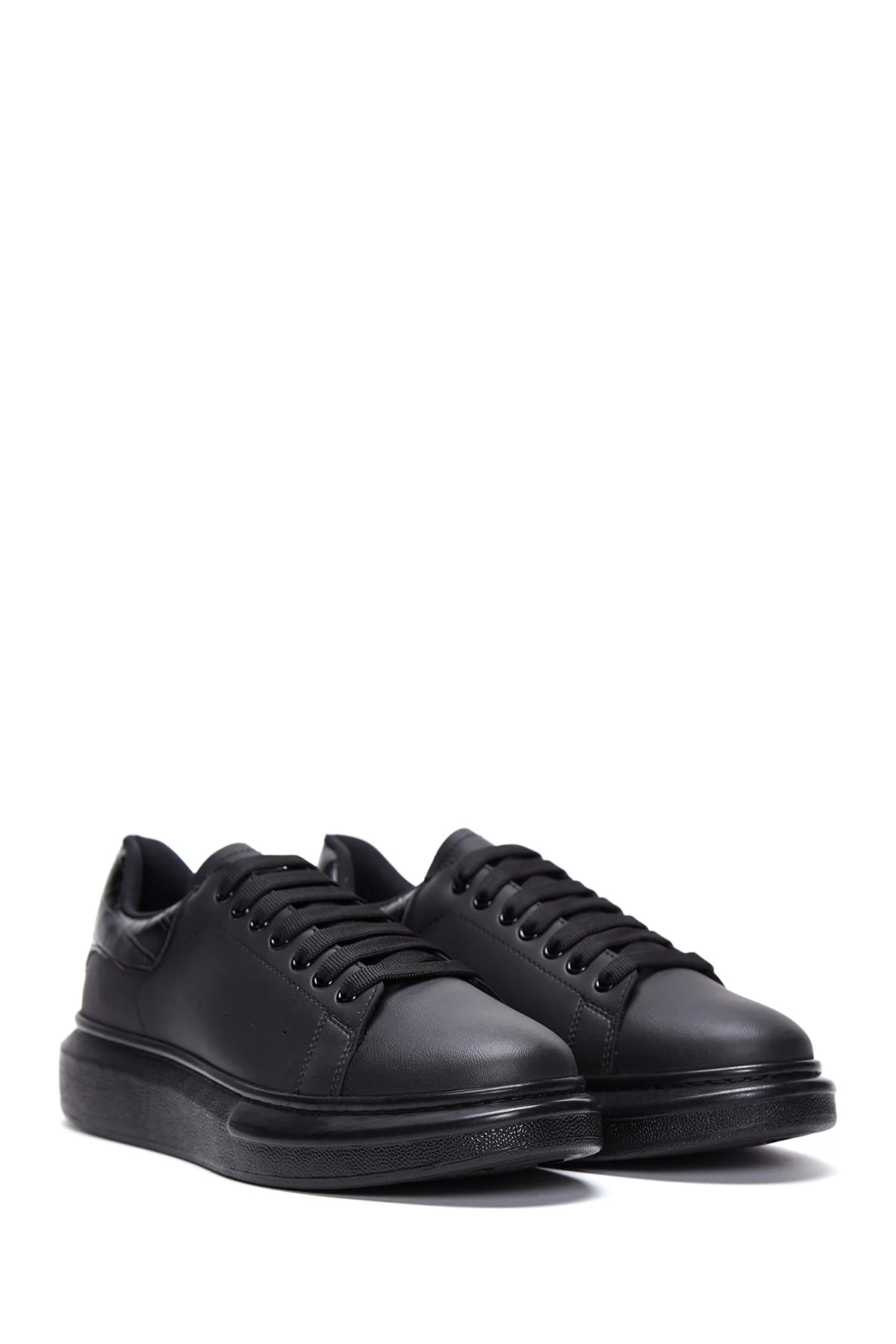 Erkek Siyah Kalın Tabanlı Sneaker - Image 3
