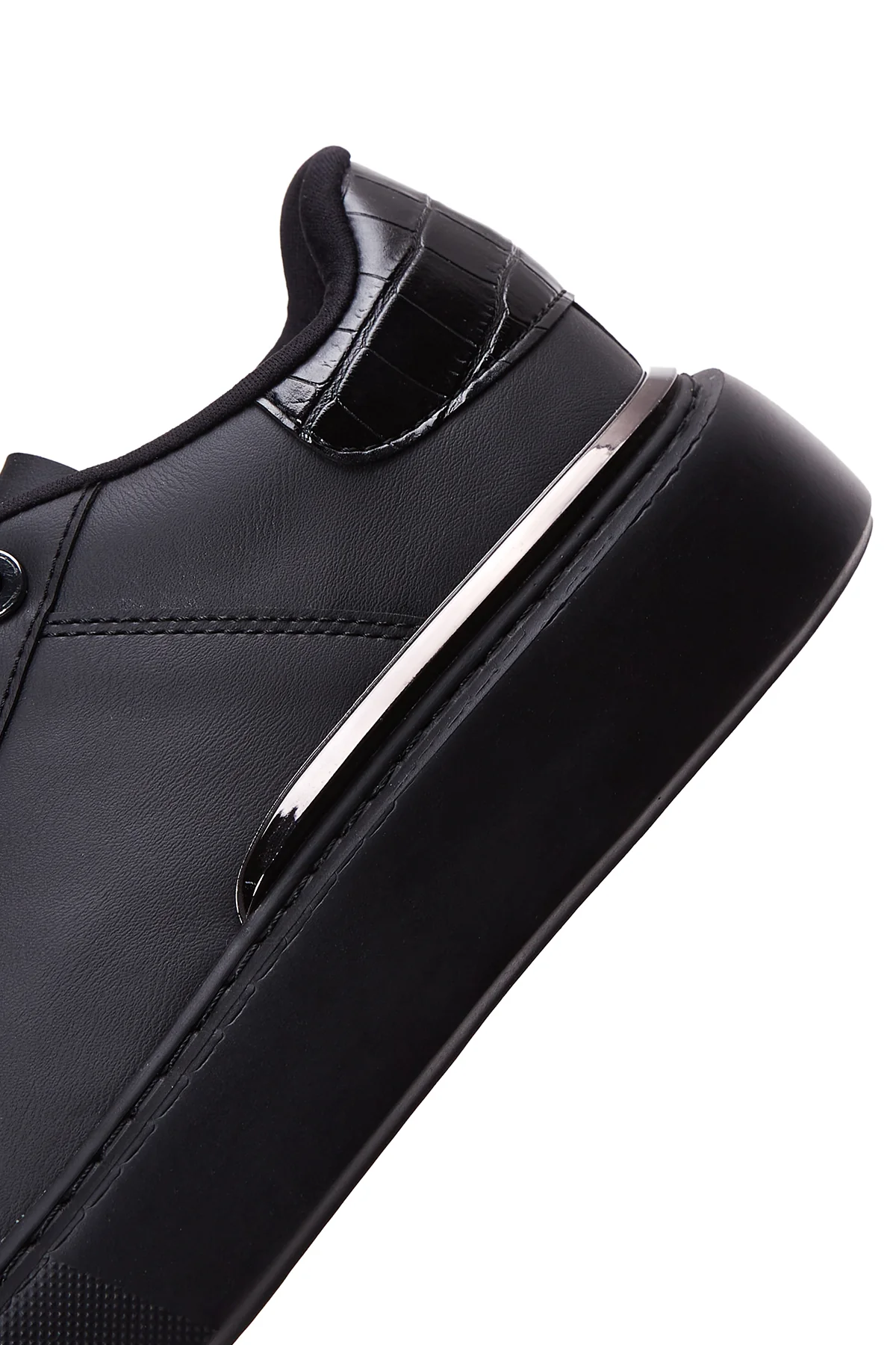 Erkek Siyah Kalın Tabanlı Sneaker - Image 8
