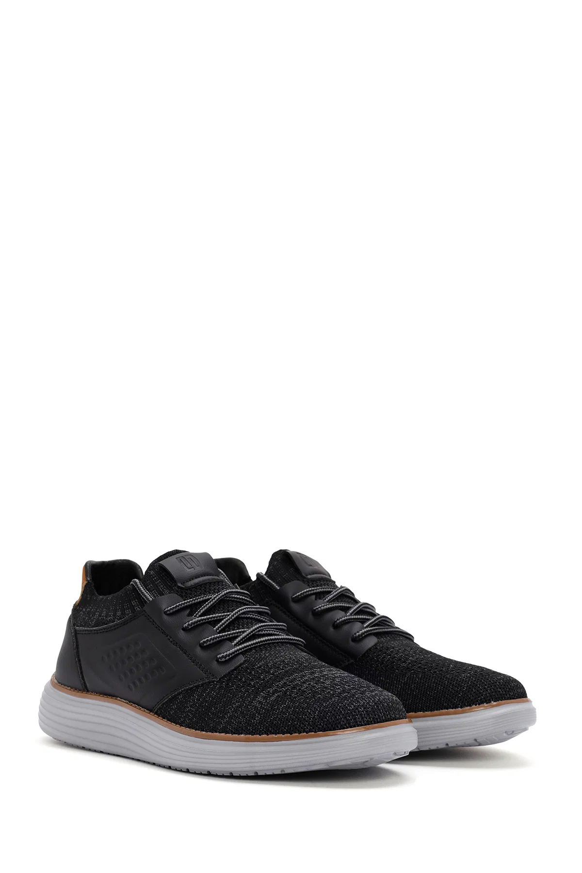 Erkek Siyah Kumaş Sneaker - Image 3