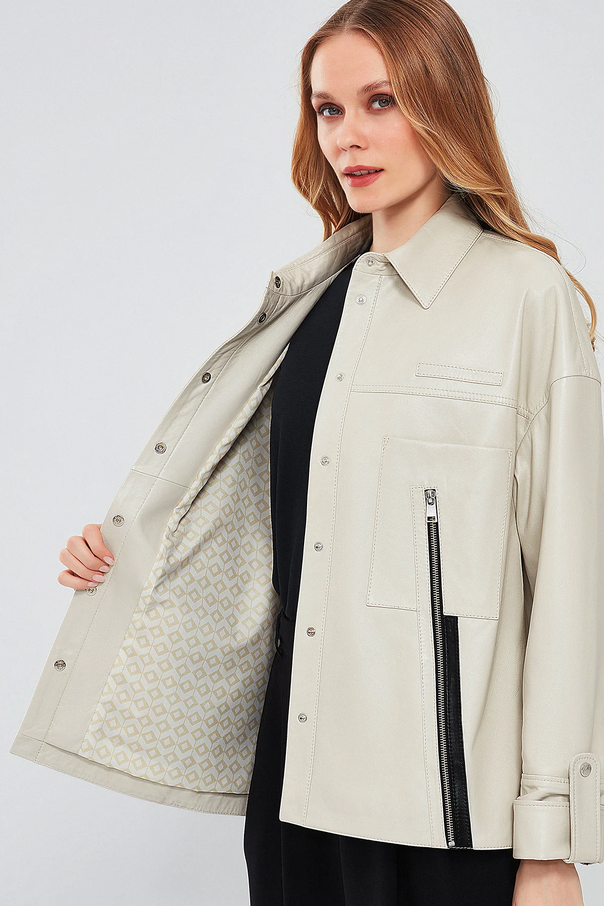 Farrah Kadın Bej Oversize Deri Ceket - Image 8