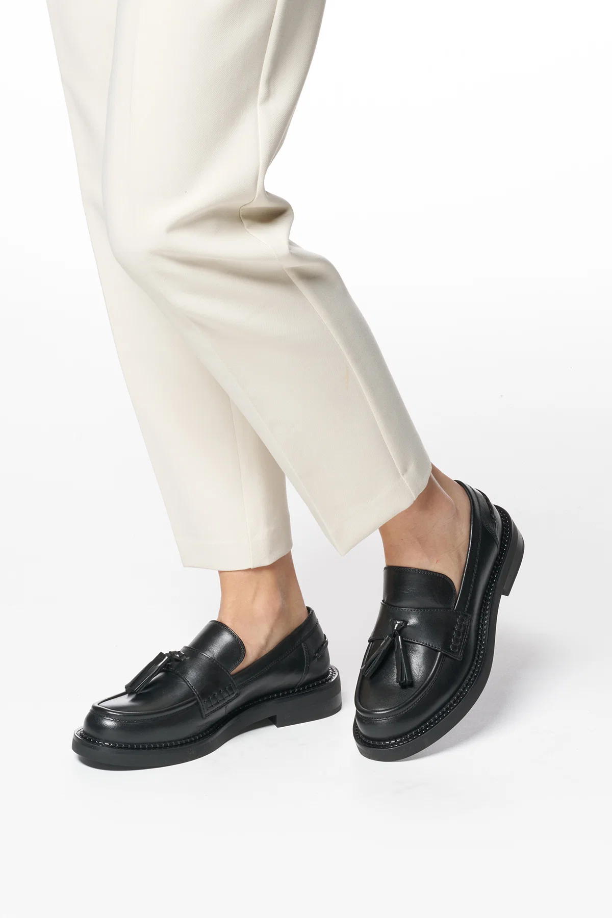 Geox Kadın Siyah Serilda Deri Maskülen Loafer - Image 4