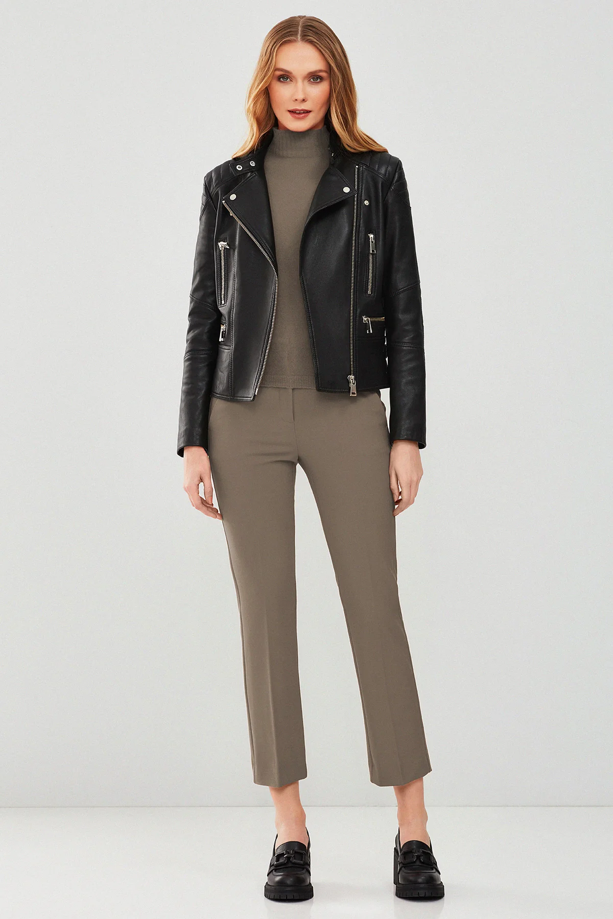 Giselle Kadın Siyah Slim-Fit Biker Deri Ceket - Image 5