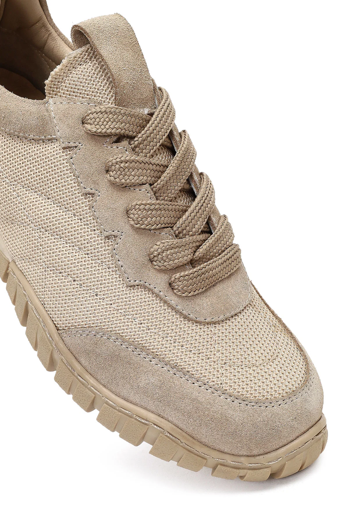 Kadın Bej Bağcıklı Deri Sneaker - Image 9