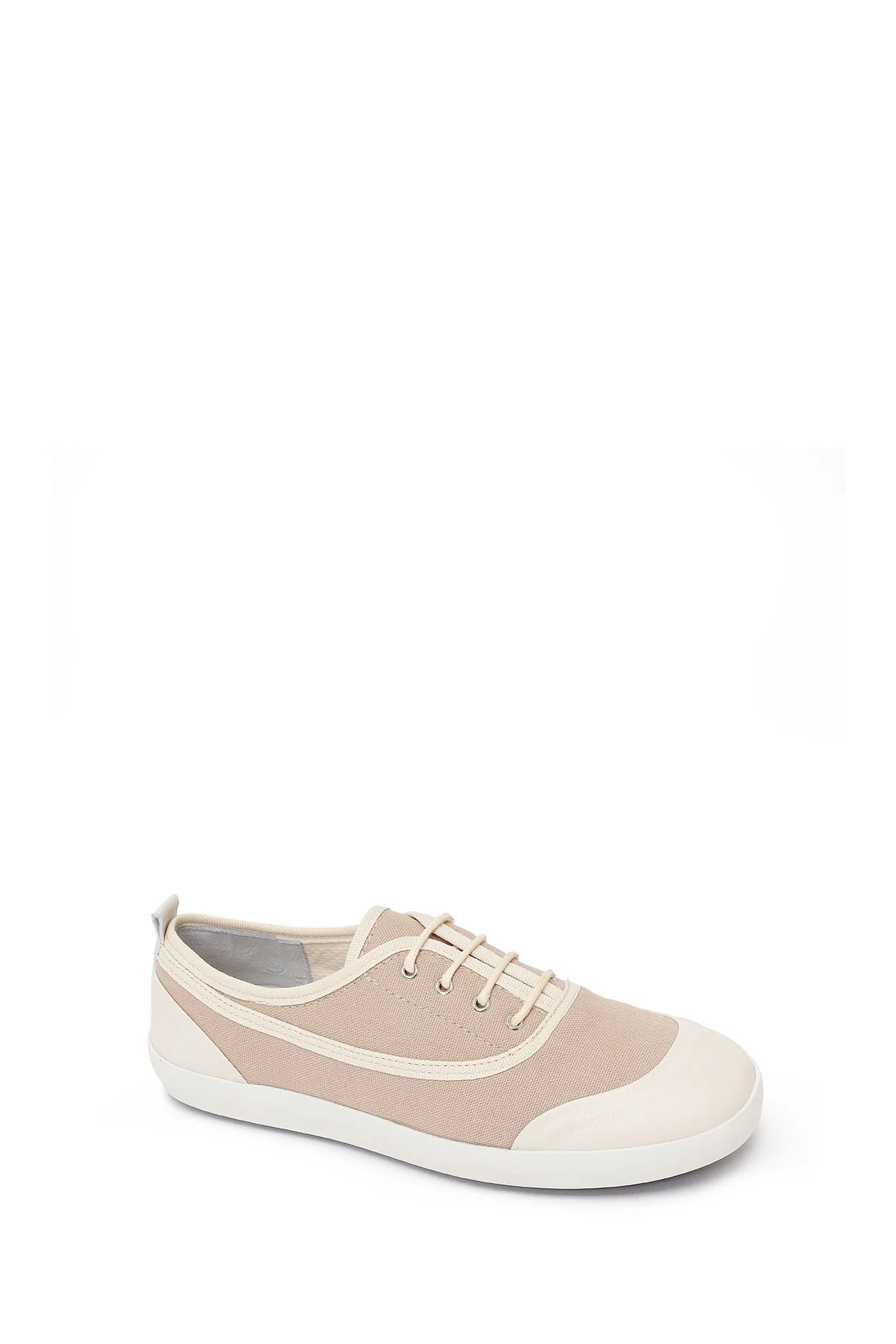 Kadın Bej Bağcıklı Deri Sneaker - Image 7