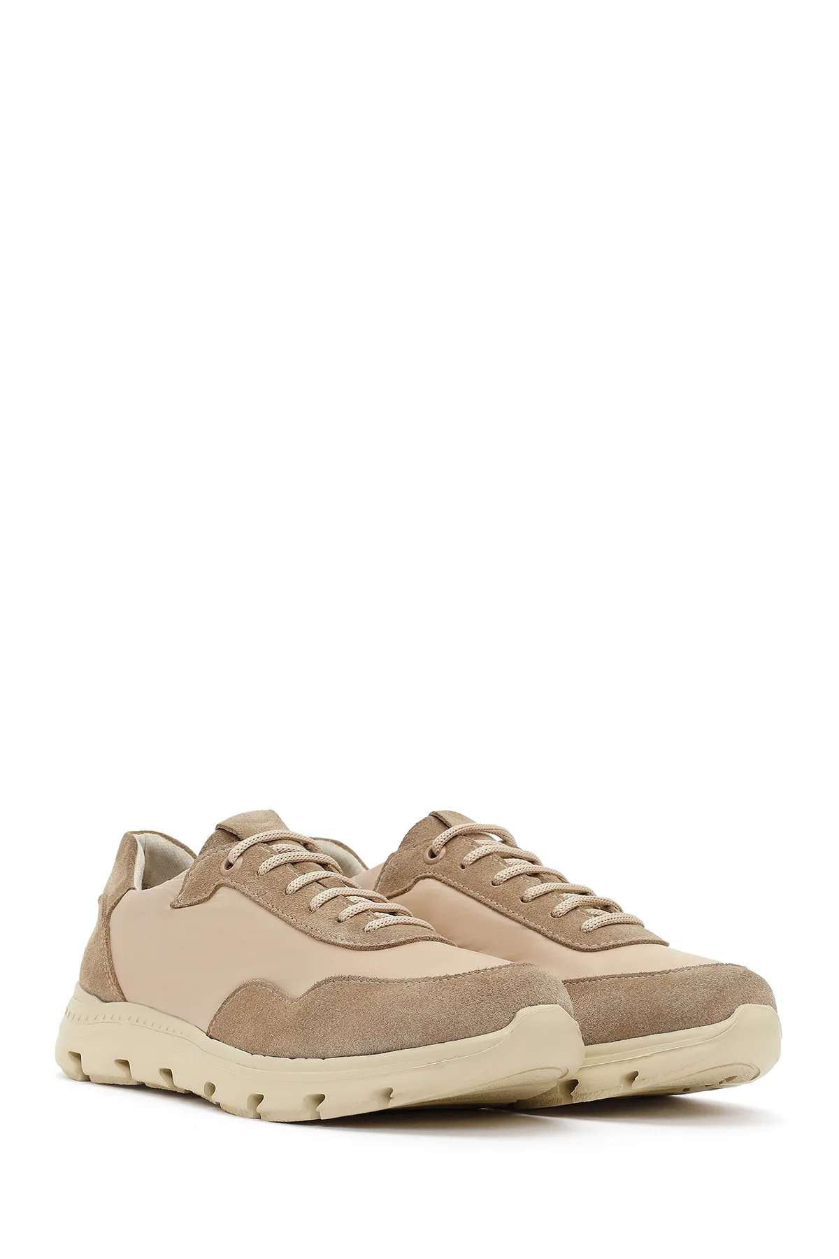 Kadın Bej Bağcıklı Deri Sneaker - Image 2