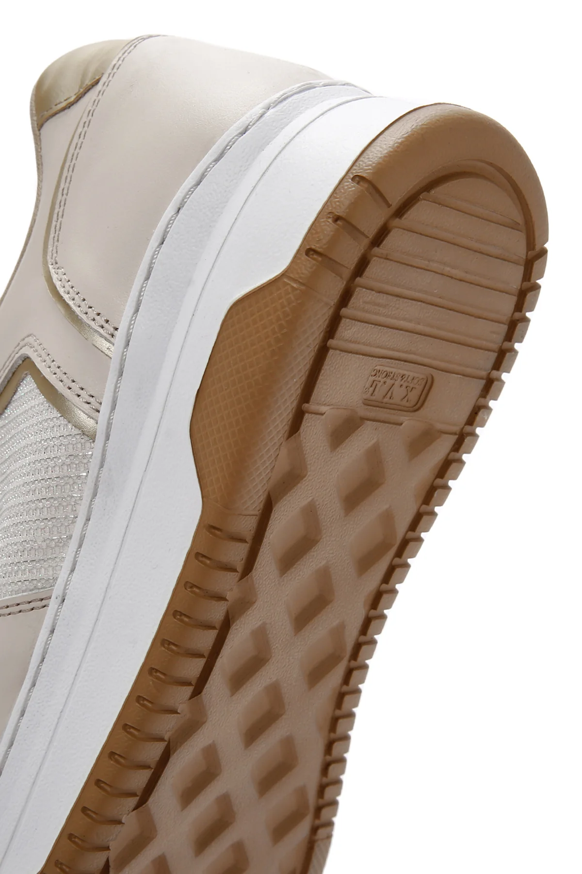 Kadın Bej Bağcıklı Kalın Tabanlı Deri Sneaker - Image 9