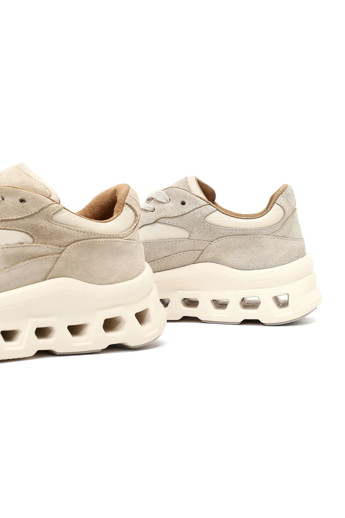 Kadın Bej Bağcıklı Kalın Tabanlı Deri Sneaker - Image 11