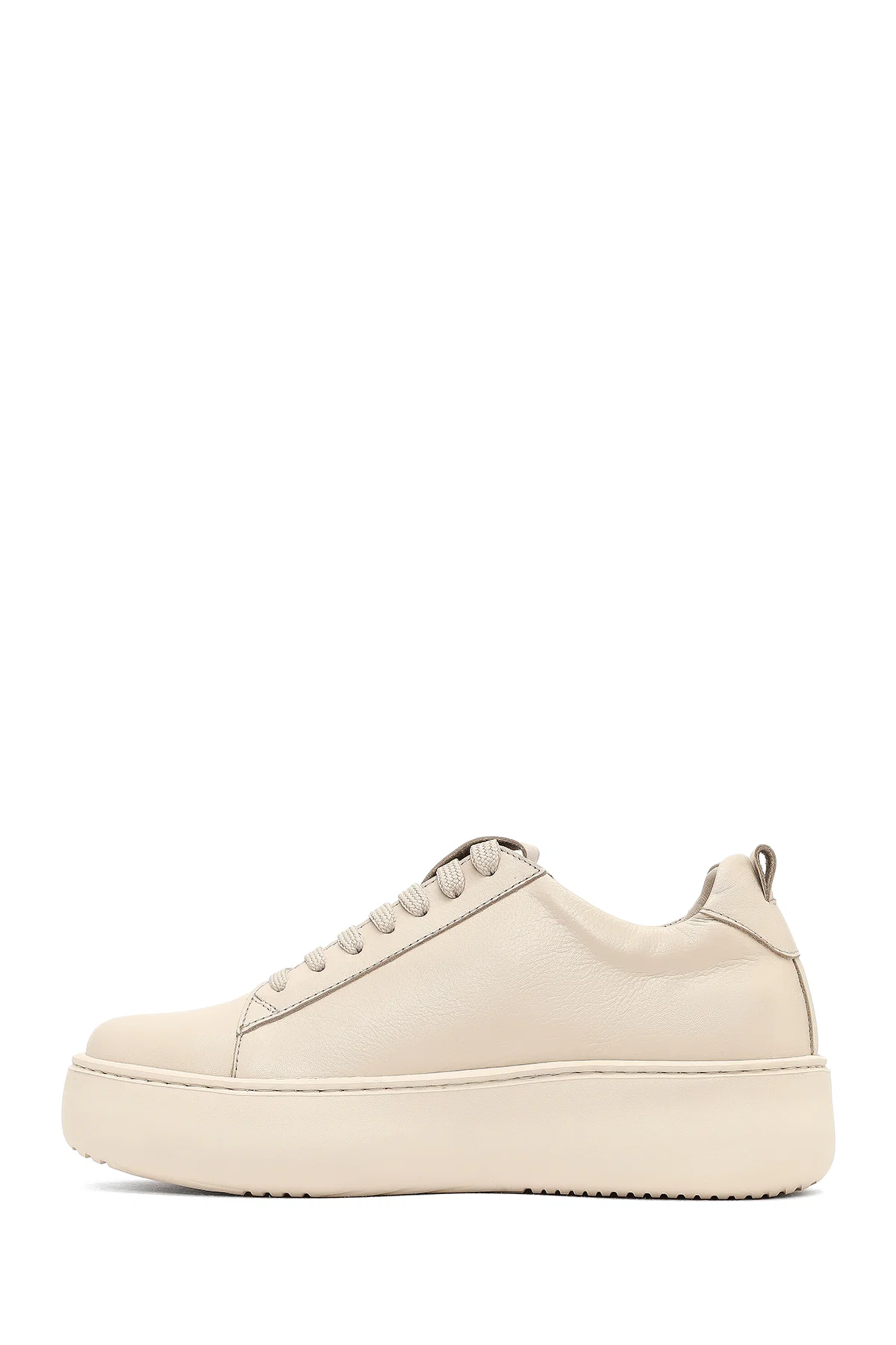 Kadın Bej Bağcıklı Kalın Tabanlı Deri Sneaker - Image 2