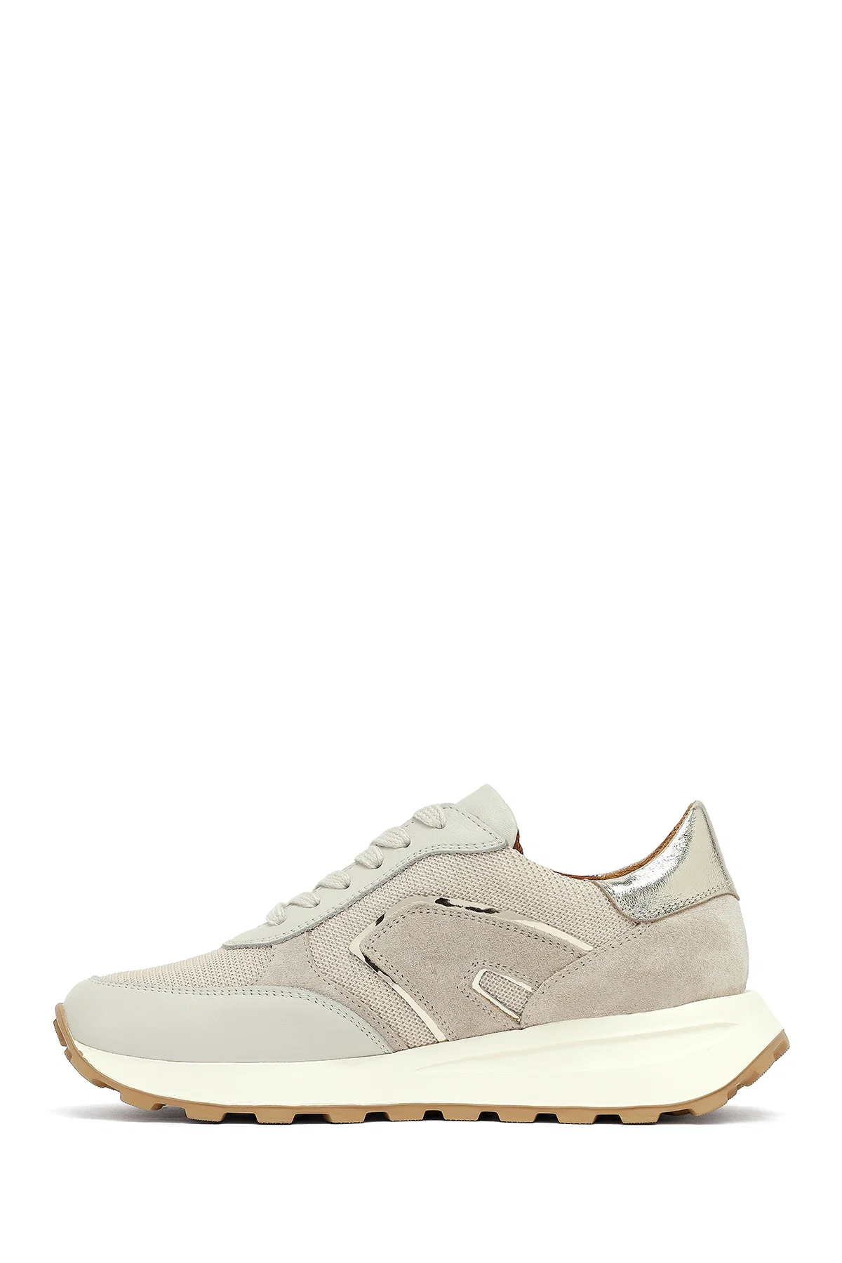 Kadın Bej Bağcıklı Kalın Tabanlı Deri Sneaker - Image 2
