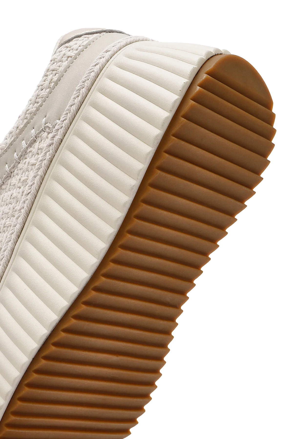 Kadın Bej Bağcıklı Kalın Tabanlı Örgülü Sneaker - Image 8