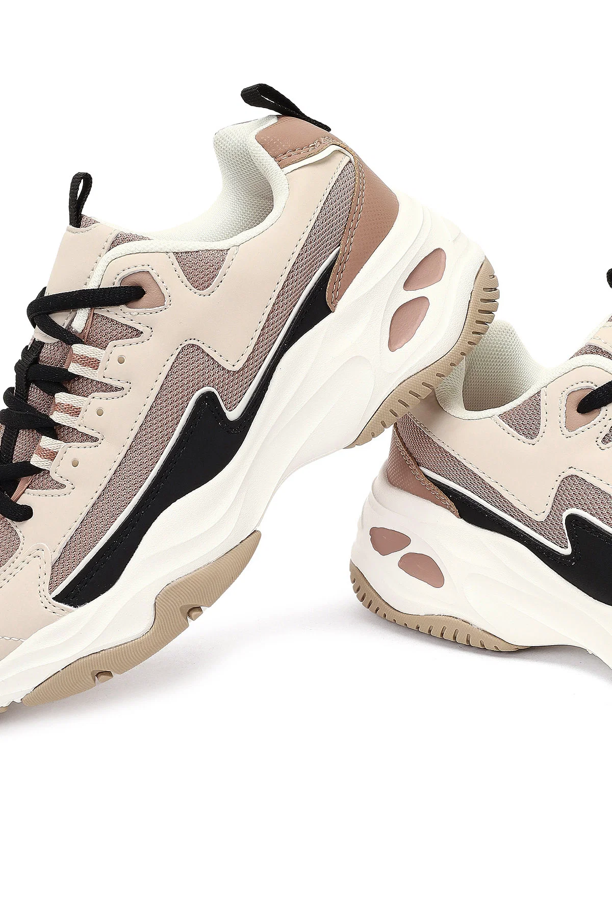 Kadın Bej Bağcıklı Kalın Tabanlı Sneaker - Image 10