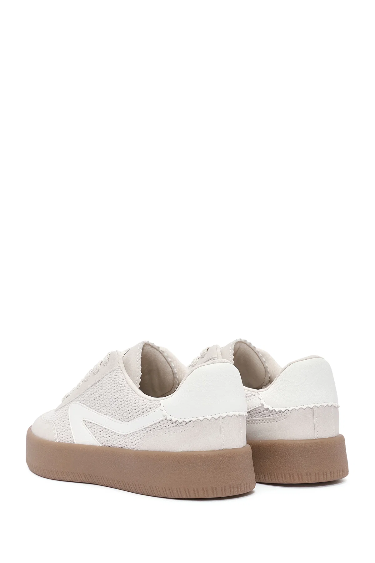 Kadın Bej Bağcıklı Kalın Tabanlı Sneaker - Image 6