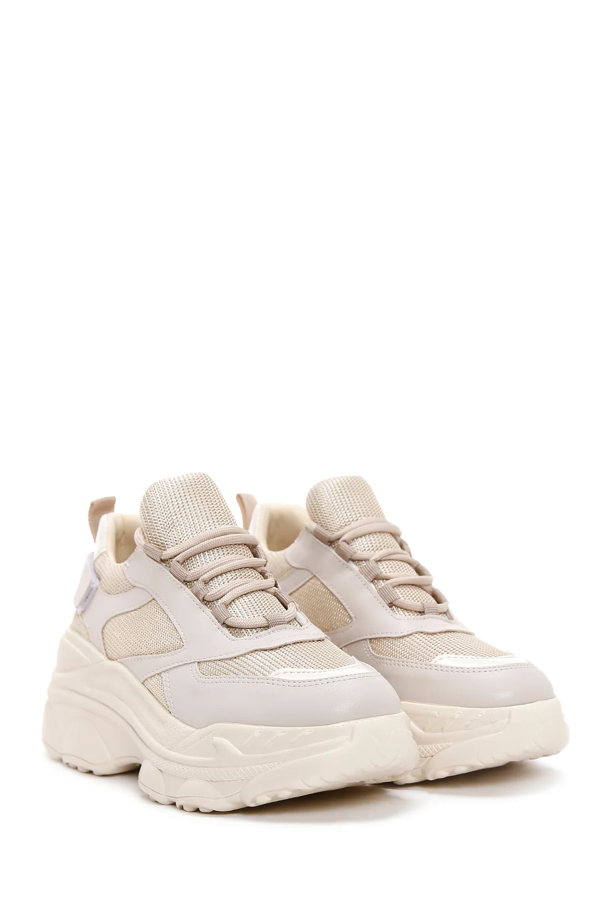 Kadın Bej Bağcıklı Kalın Tabanlı Sneaker - Image 2