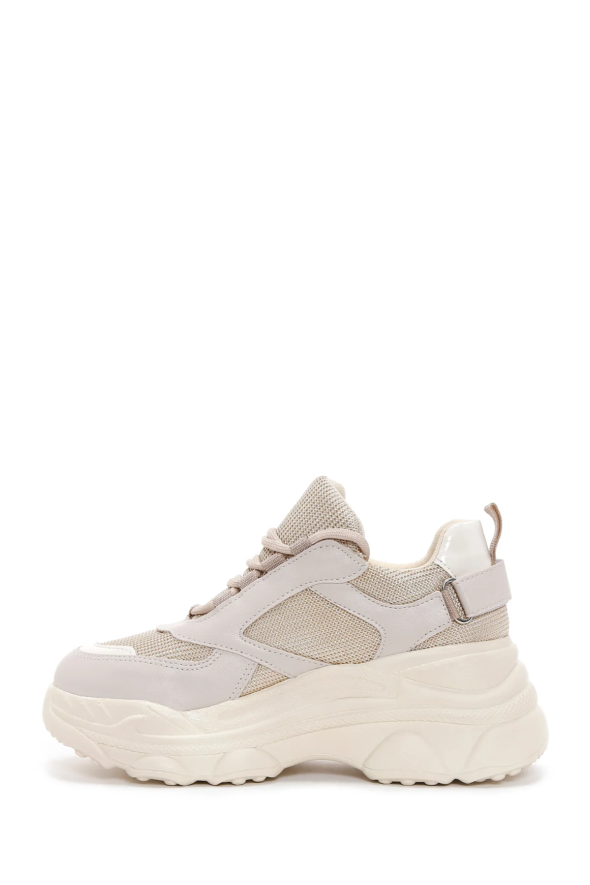 Kadın Bej Bağcıklı Kalın Tabanlı Sneaker - Image 3