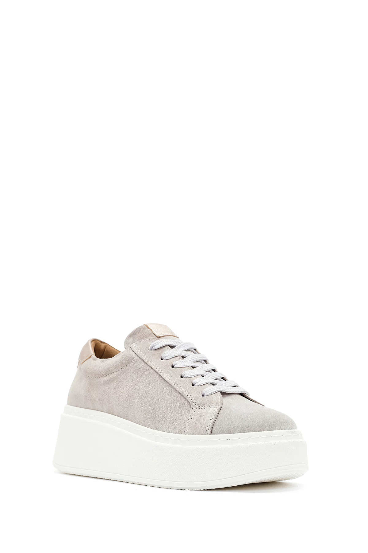Kadın Bej Bağcıklı Kalın Tabanlı Süet Deri Sneaker - Image 6