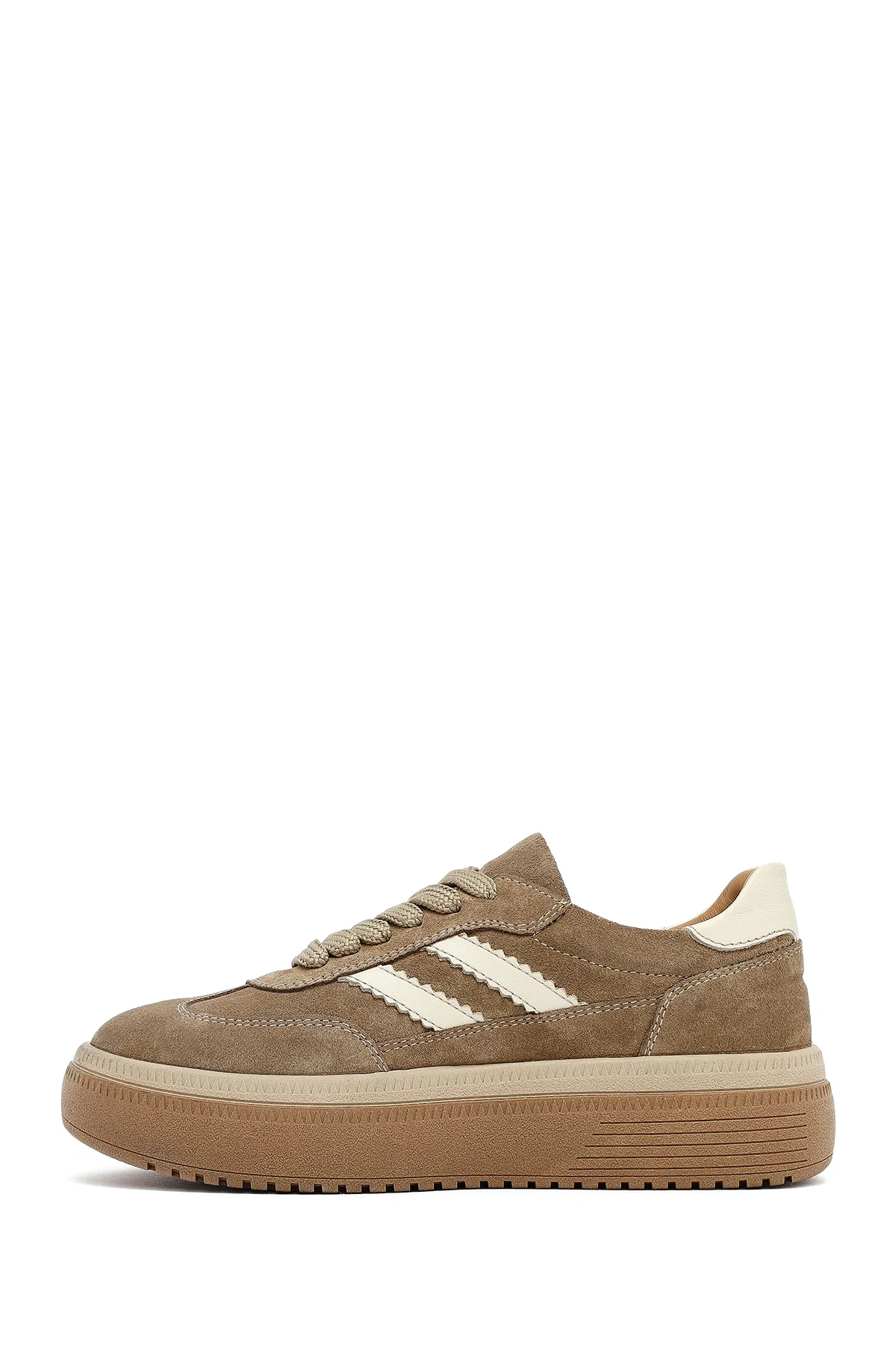 Kadın Bej Bağcıklı Kalın Tabanlı Süet Deri Sneaker - Image 2