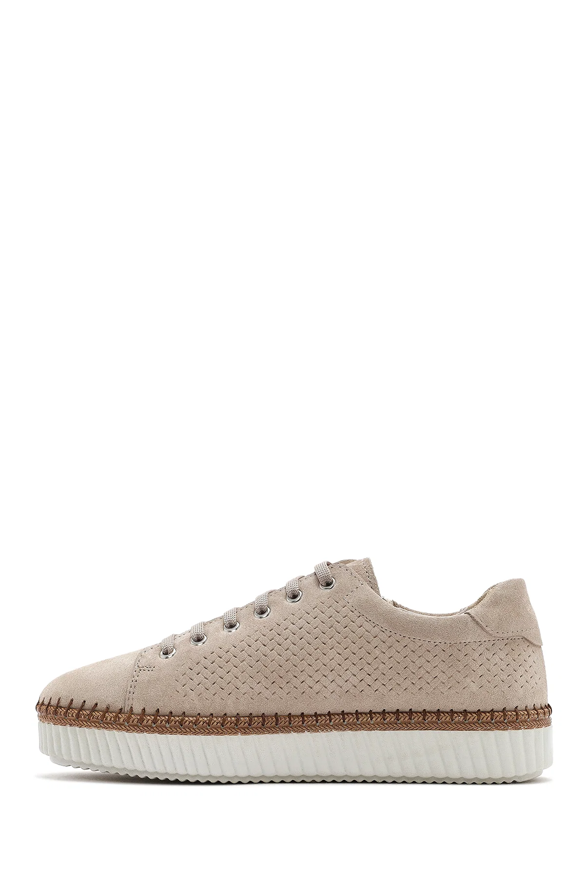 Kadın Bej Bağcıklı Kalın Tabanlı Süet Deri Sneaker - Image 2