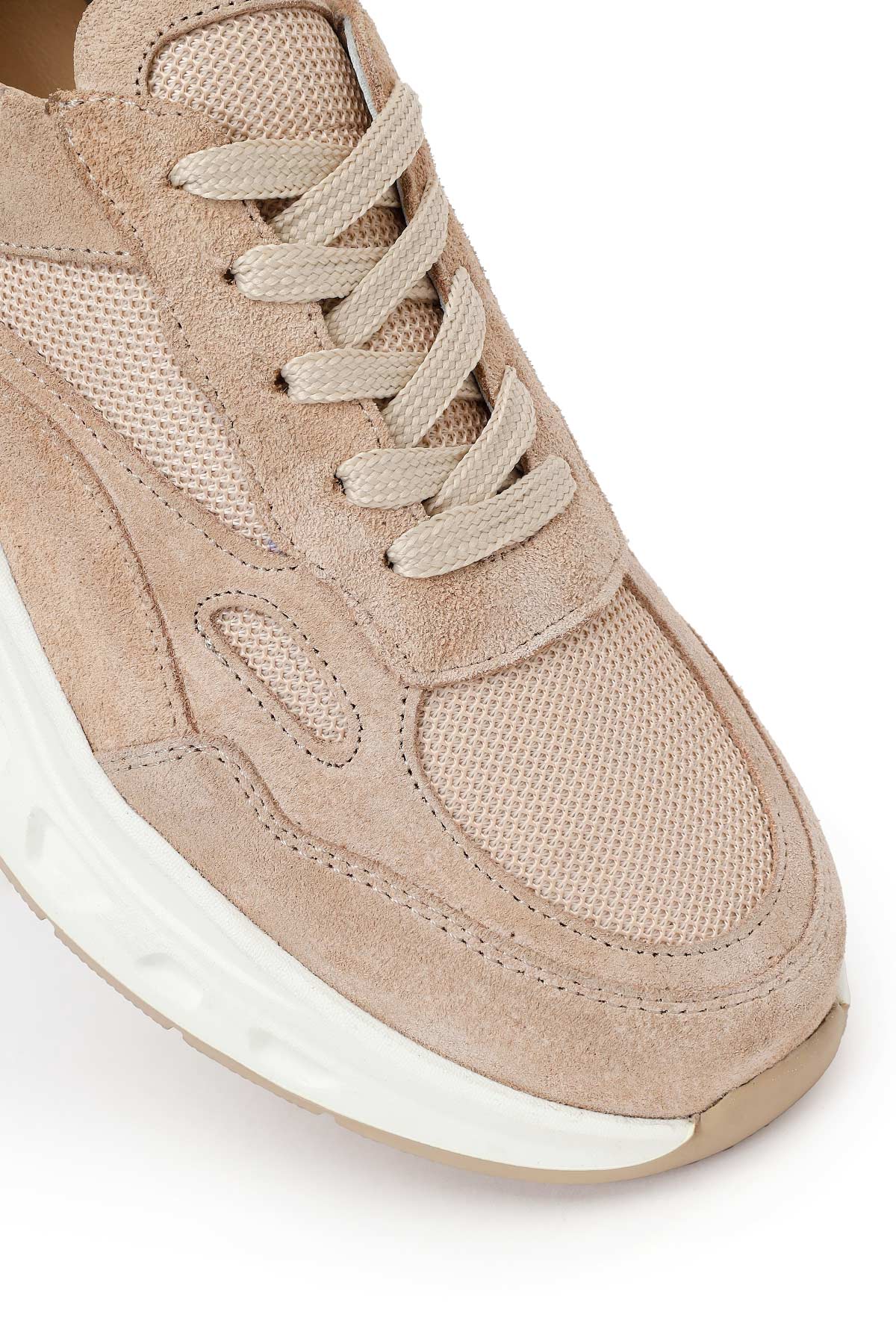 Kadın Bej Bağcıklı Kalın Tabanlı Süet Deri Sneaker - Image 9