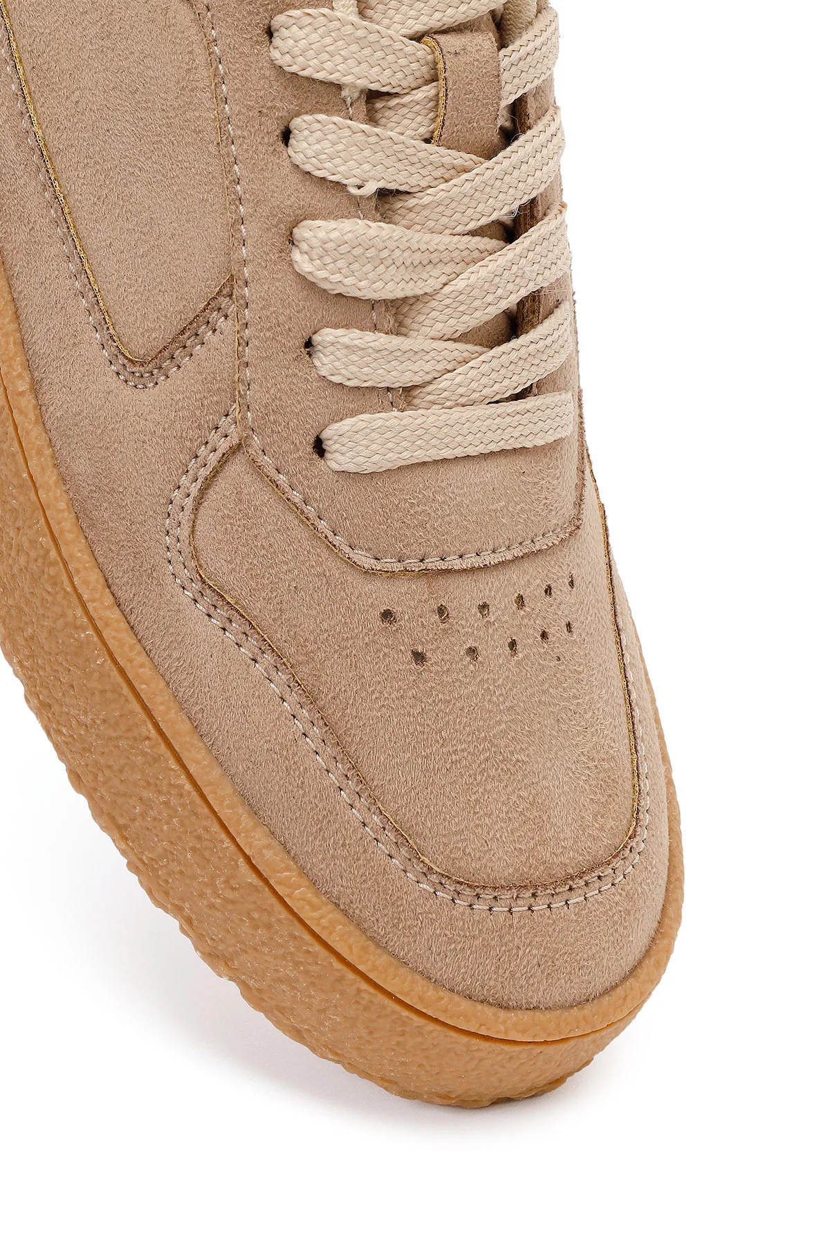 Kadın Bej Bağcıklı Kalın Tabanlı Süet Sneaker - Image 10