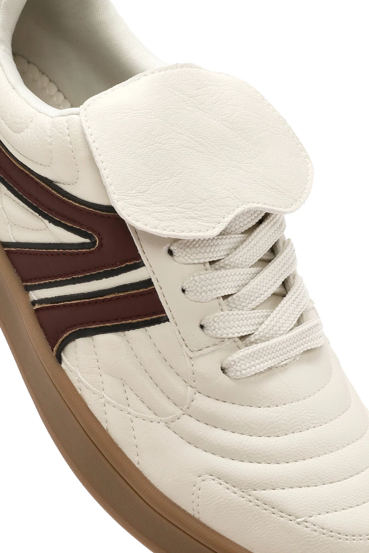 Kadın Bej Bağcıklı Sneaker - Image 9