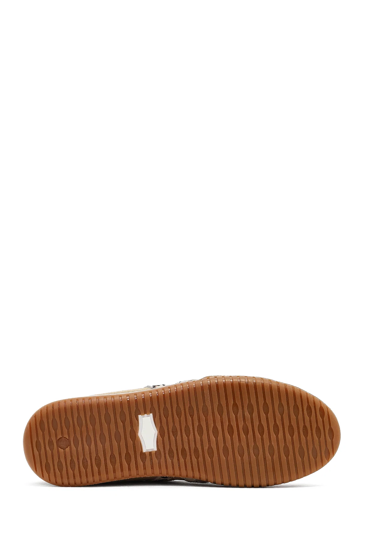 Kadın Bej Bağcıklı Süet Deri Sneaker - Image 4