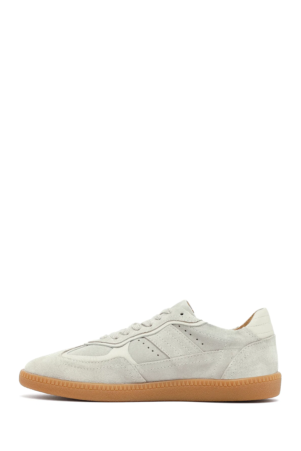 Kadın Bej Bağcıklı Süet Deri Sneaker - Image 4