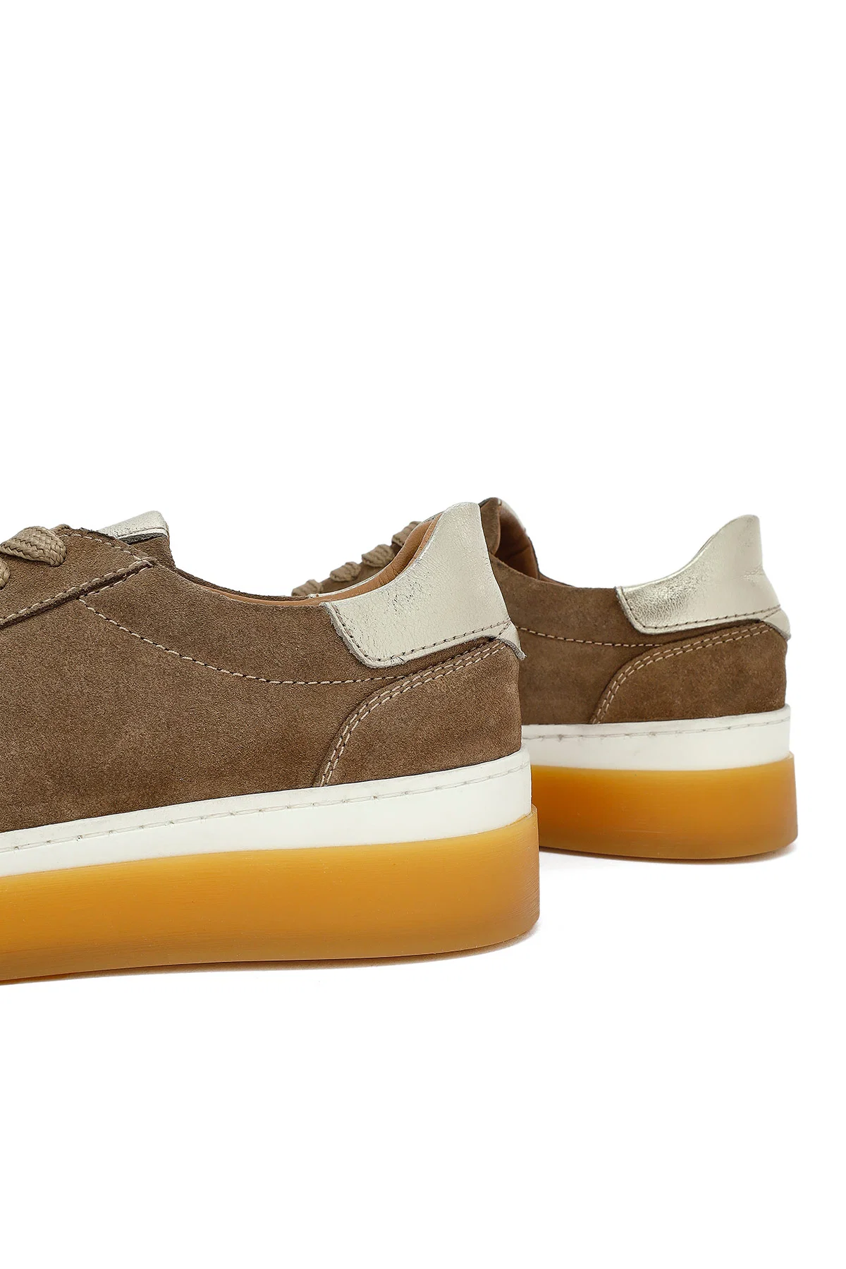 Kadın Bej Bağcıklı Süet Deri Sneaker - Image 10